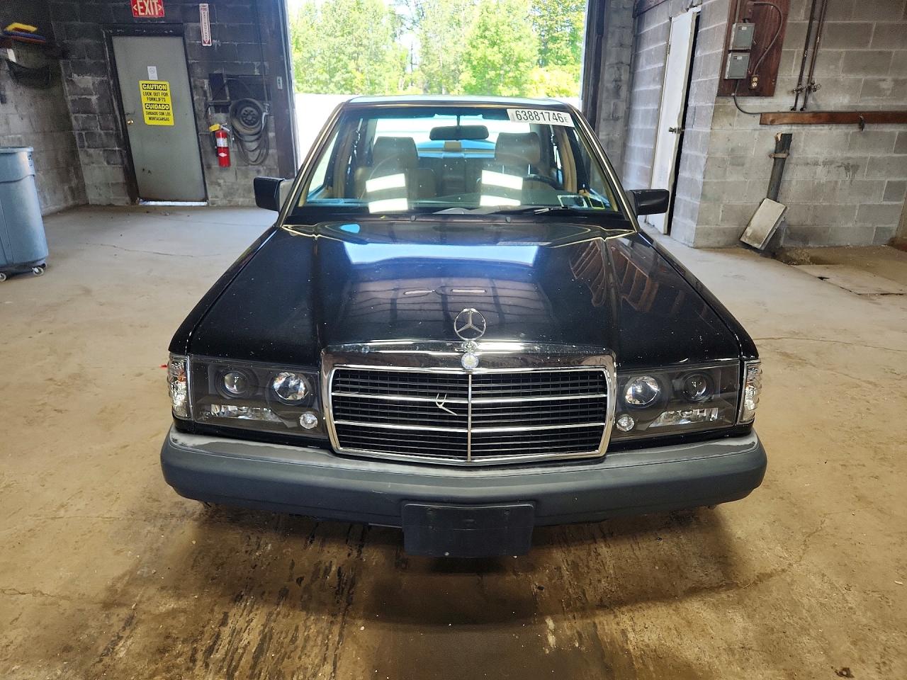 1993 Mercedes-benz 190 E 2.6 Black vin: WDBDA29D9PG029786