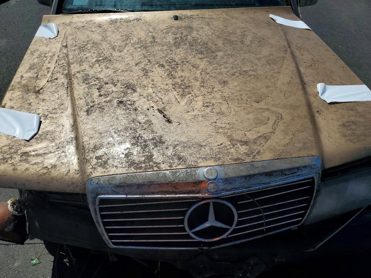 1984 Mercedes-benz 190 D 2.2 Gold vin: WDBDB22A1EA052914