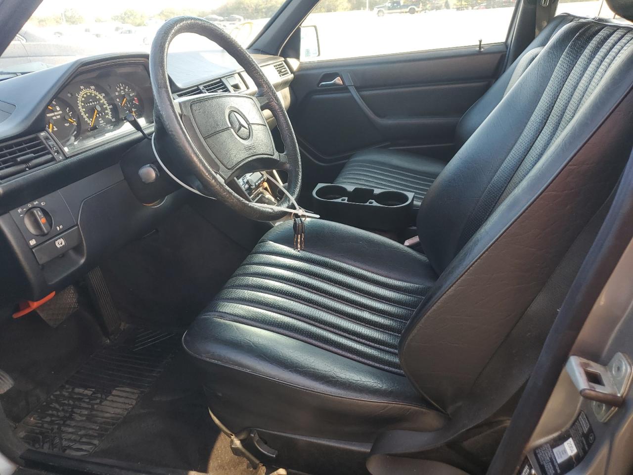 1989 Mercedes-benz 260 E Серый vin: WDBEA26D2KB000709