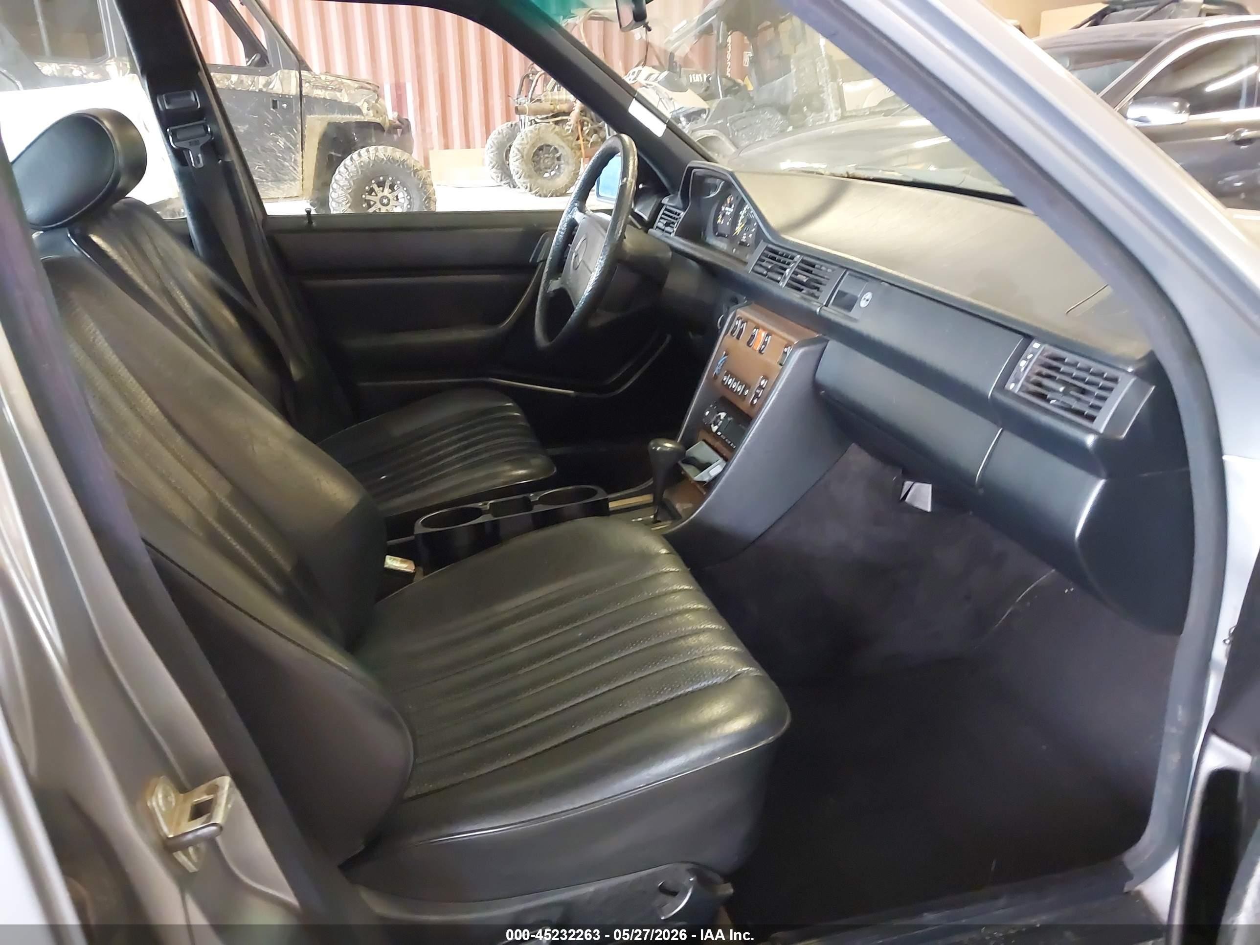 1989 Mercedes-benz 260 E Серый vin: WDBEA26D2KB000709