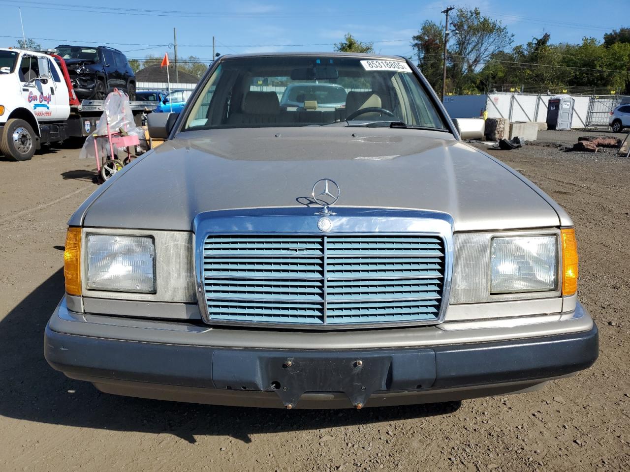 1990 Mercedes-benz 300 E 2.6 Beige vin: WDBEA26D2LB221888
