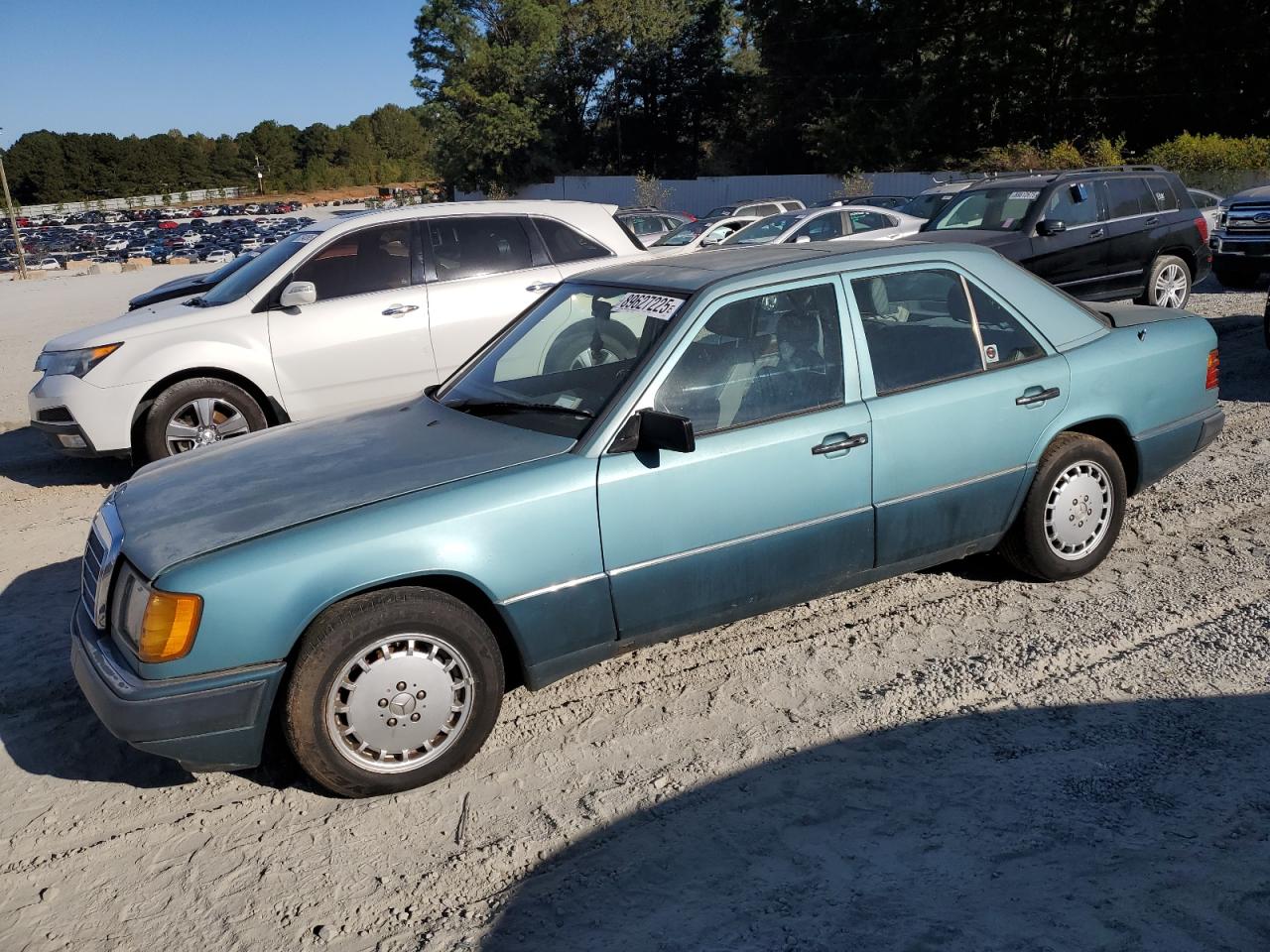 1992 Mercedes-benz 300 E 2.6 Turquoise vin: WDBEA26D7NB552341