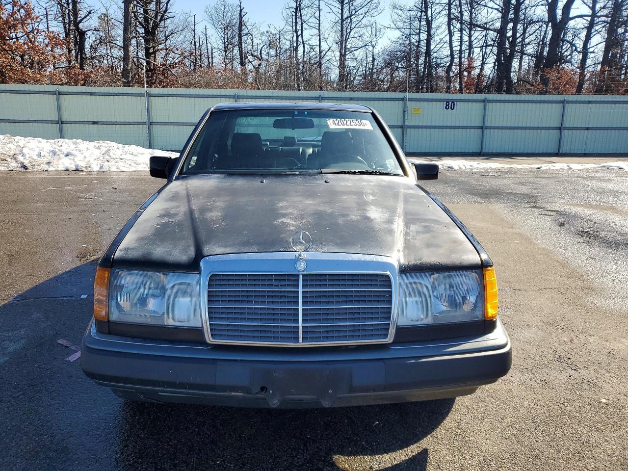 1992 Mercedes-benz 300 E 2.6 Черный vin: WDBEA26D7NB622159