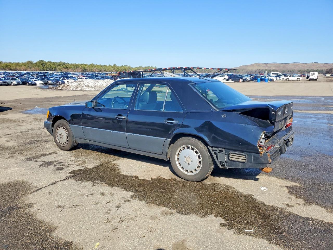 1992 Mercedes-benz 300 E 2.6 Черный vin: WDBEA26D7NB622159