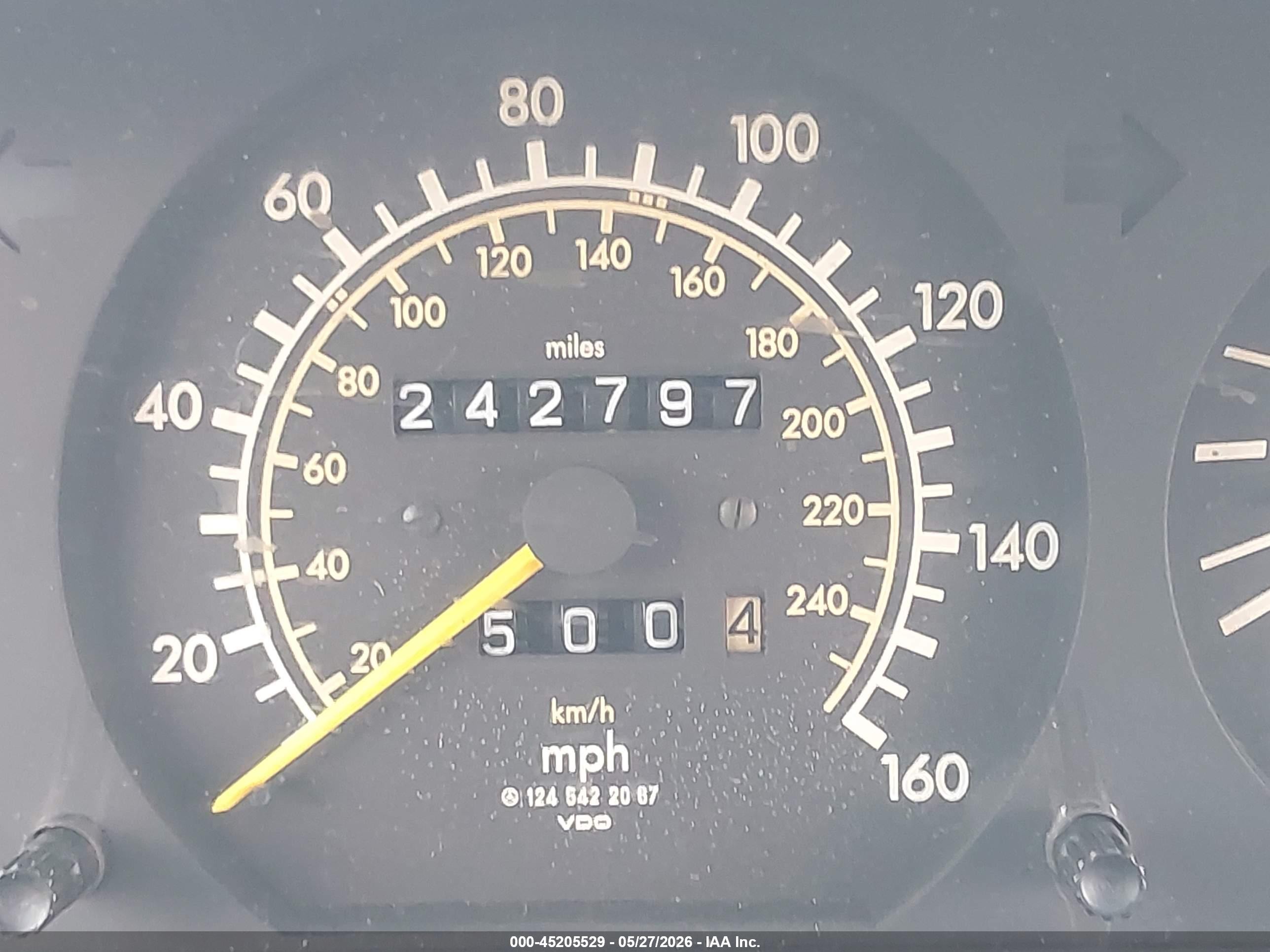 1987 Mercedes-benz 260 E Зеленый vin: WDBEA26D8HA542766