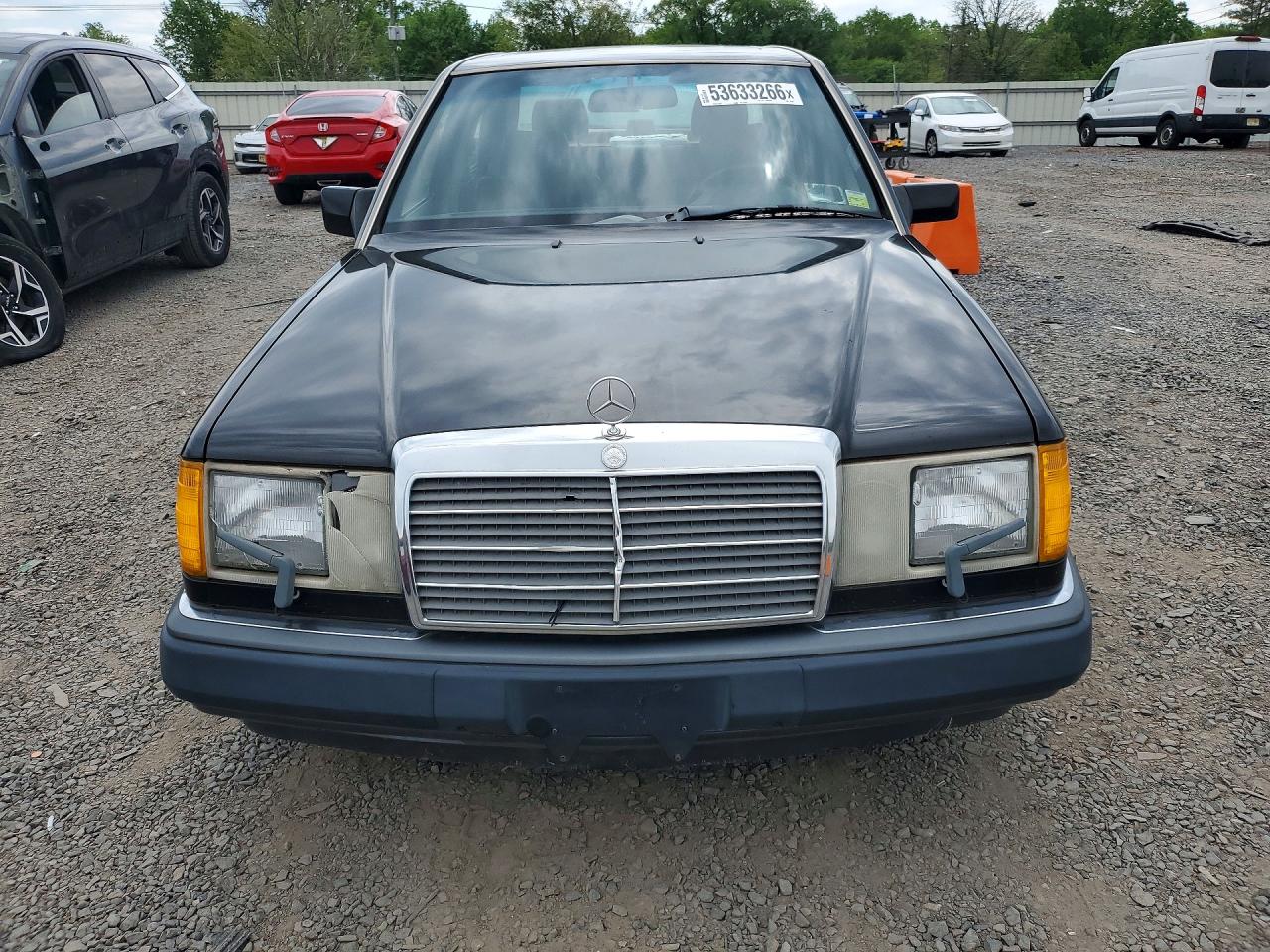 1990 Mercedes-benz 300 E 2.6 Black vin: WDBEA26D8LB223693