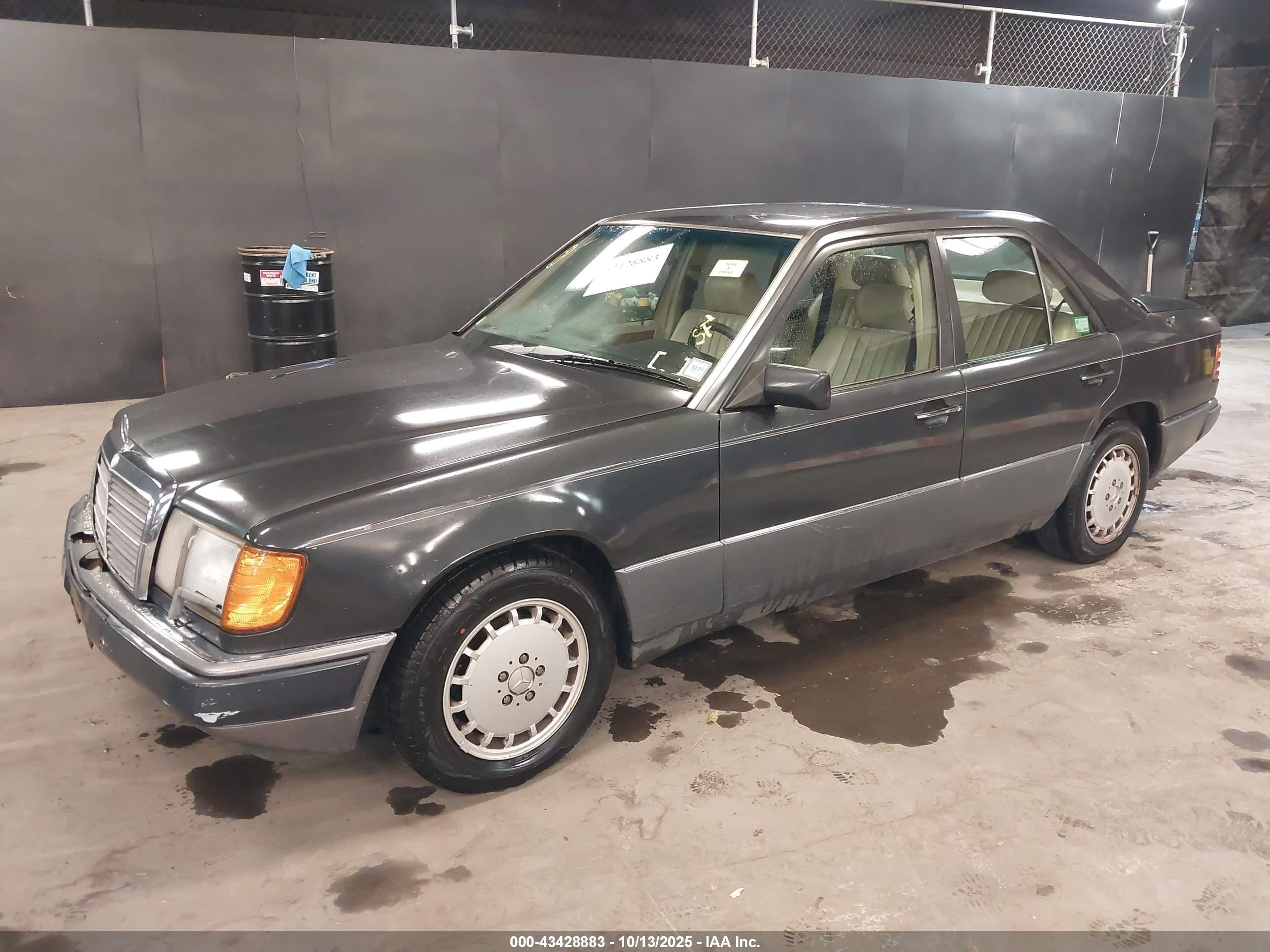 1990 Mercedes-benz 300 E 2.6 Gray vin: WDBEA26DXLB217152