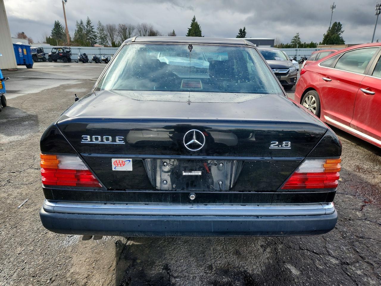 1993 Mercedes-benz 300 E 2.8 Черный vin: WDBEA28E4PB858079