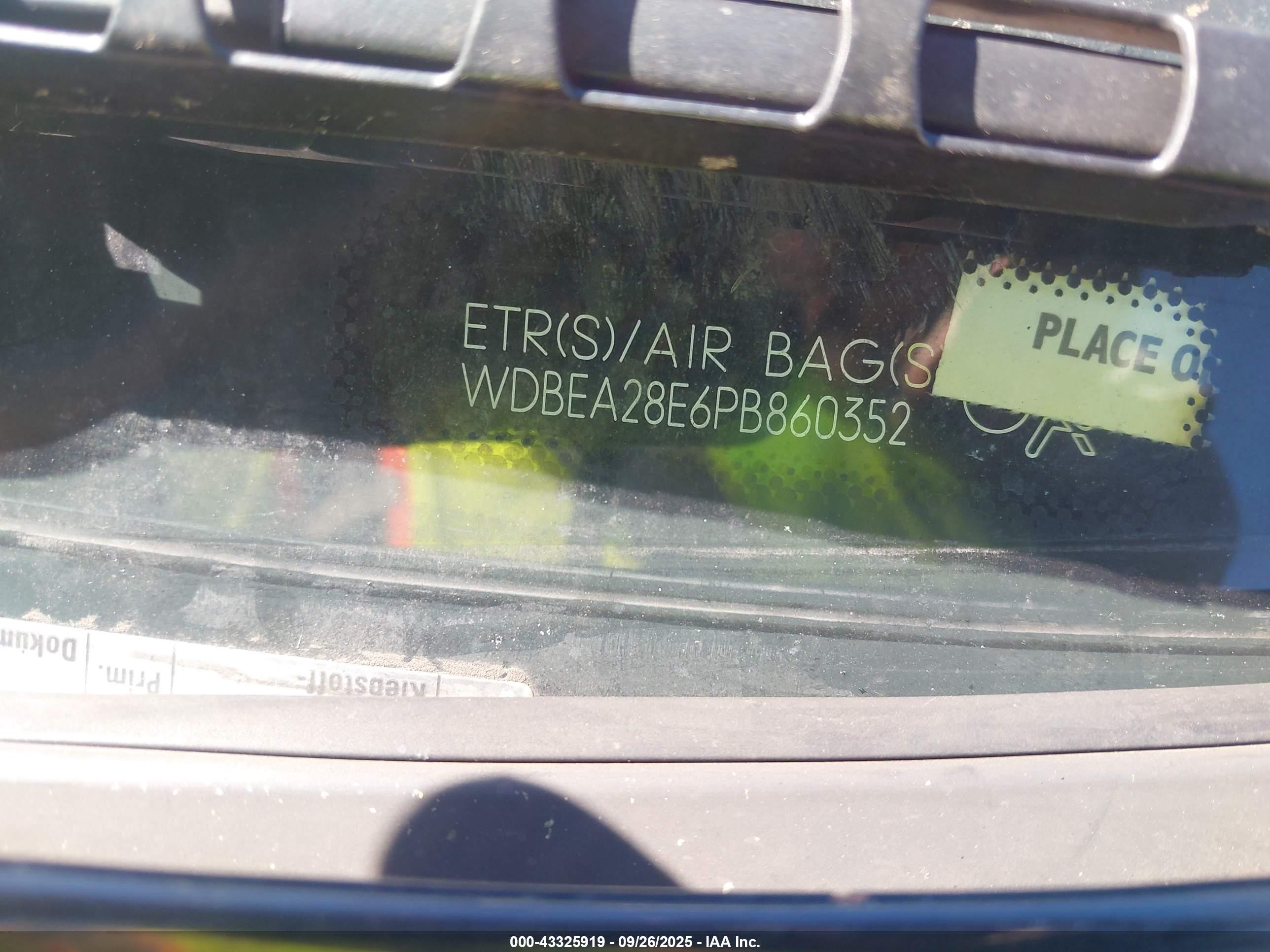 1993 Mercedes-benz 300 E 2.8 Blue vin: WDBEA28E6PB860352