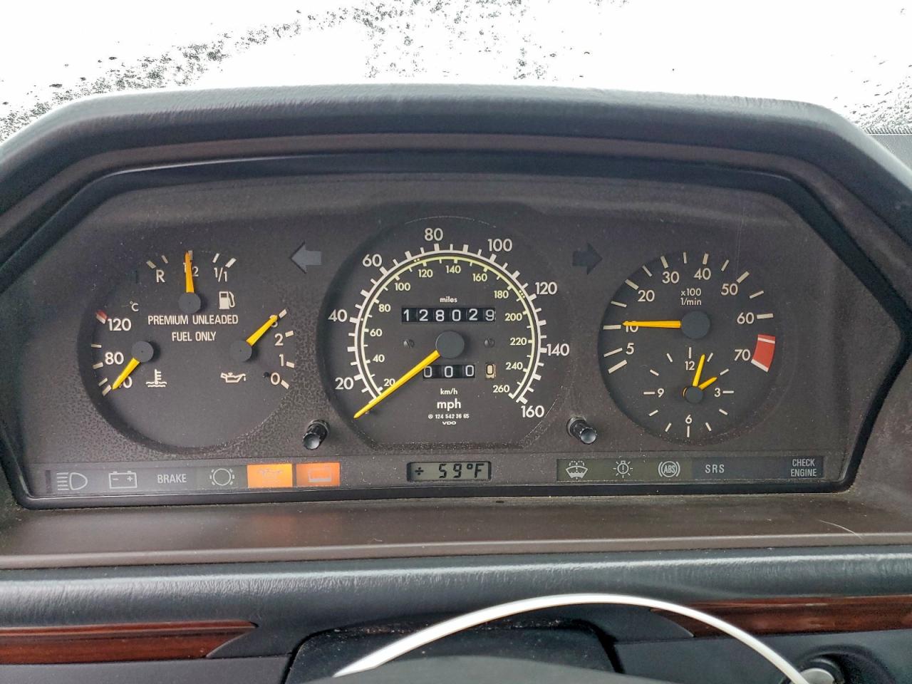 1993 Mercedes-benz 300 E 2.8 Серый vin: WDBEA28E7PB978653