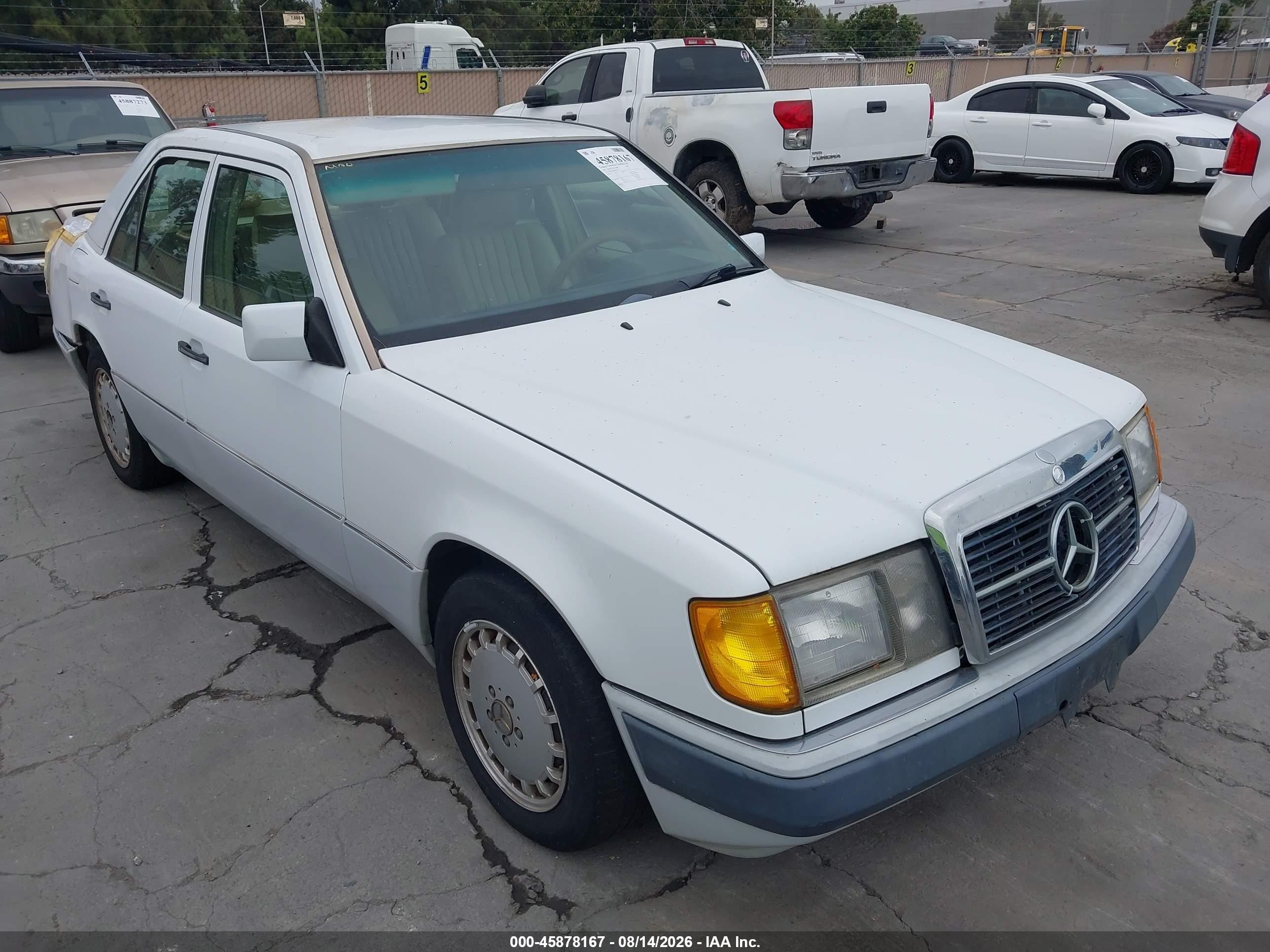 1993 Mercedes-benz 300 E 2.8 White vin: WDBEA28E8PB995171