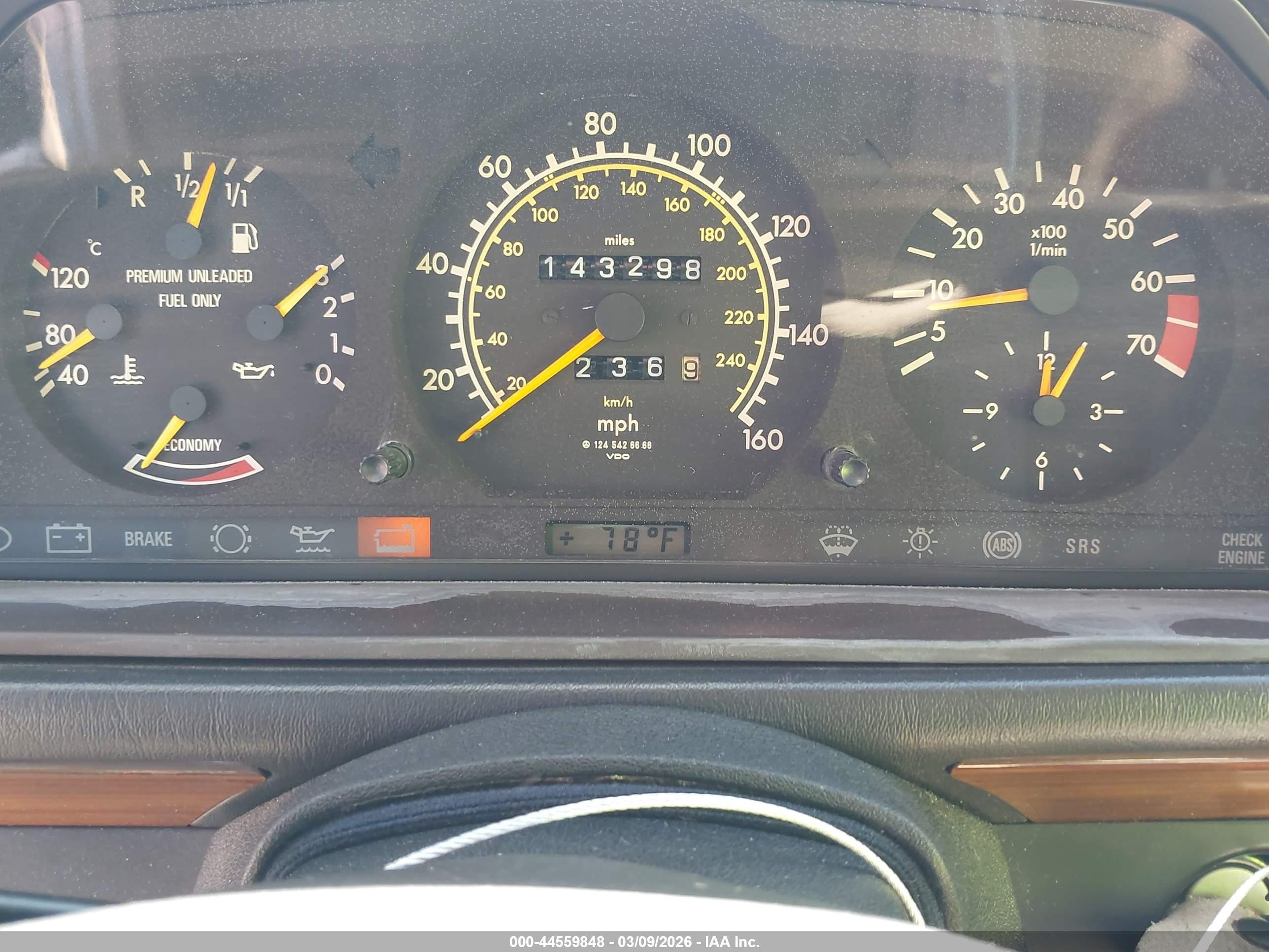 1990 Mercedes-benz 300 E Beige vin: WDBEA30D1LB194665
