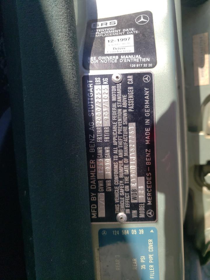 1988 Mercedes-benz 300 E Бирюзовый vin: WDBEA30D4JA627768