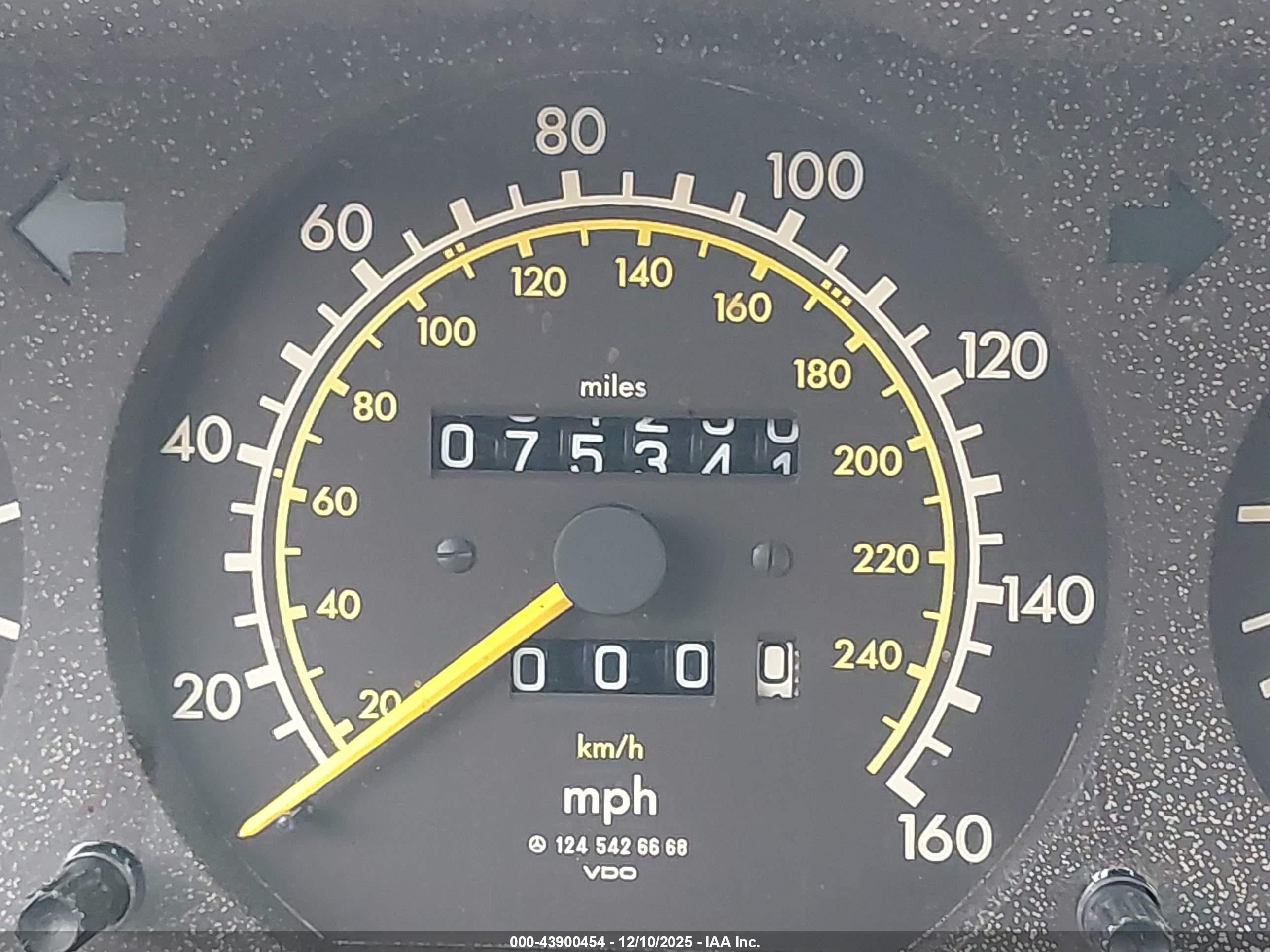 1990 Mercedes-benz 300 E Black vin: WDBEA30D7LB152291