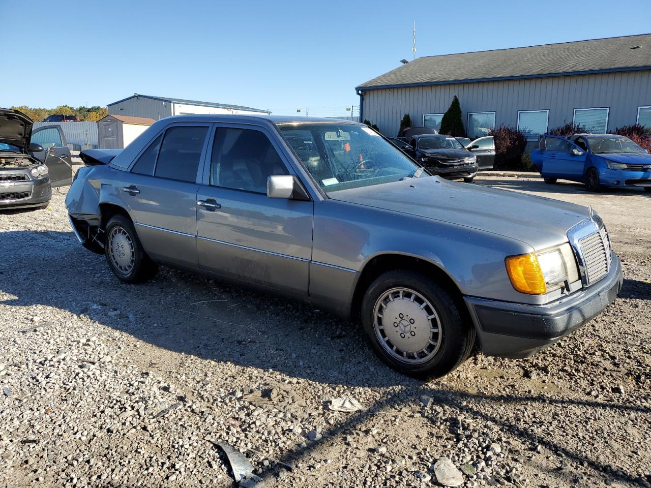 1990 Mercedes-benz 300 E Серый vin: WDBEA30D7LB270339