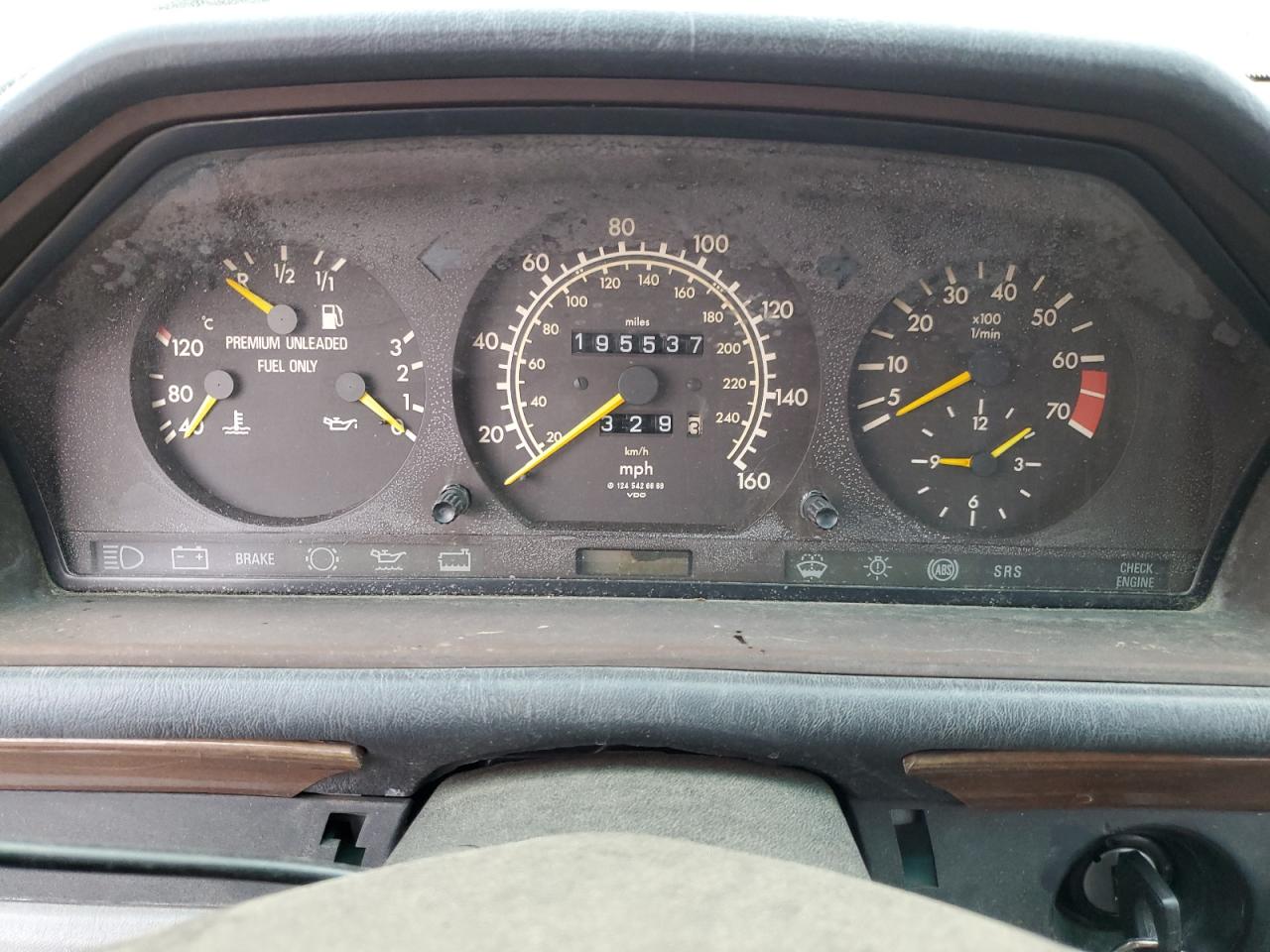 1991 Mercedes-benz 300 E Blue vin: WDBEA30D7MB336017