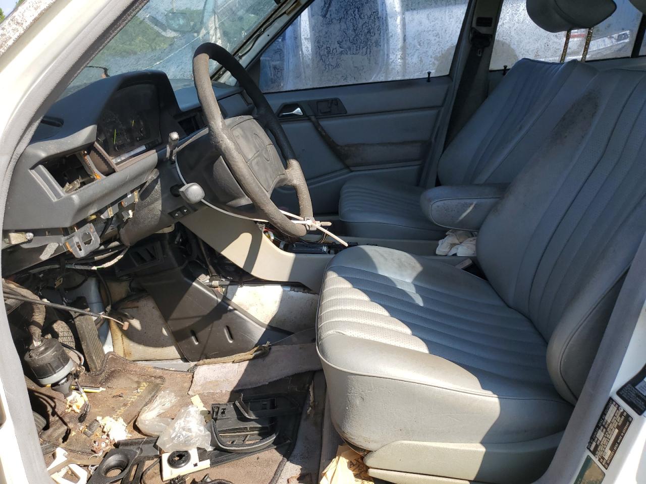 1989 Mercedes-benz 300 E Белый vin: WDBEA30D8KA979071
