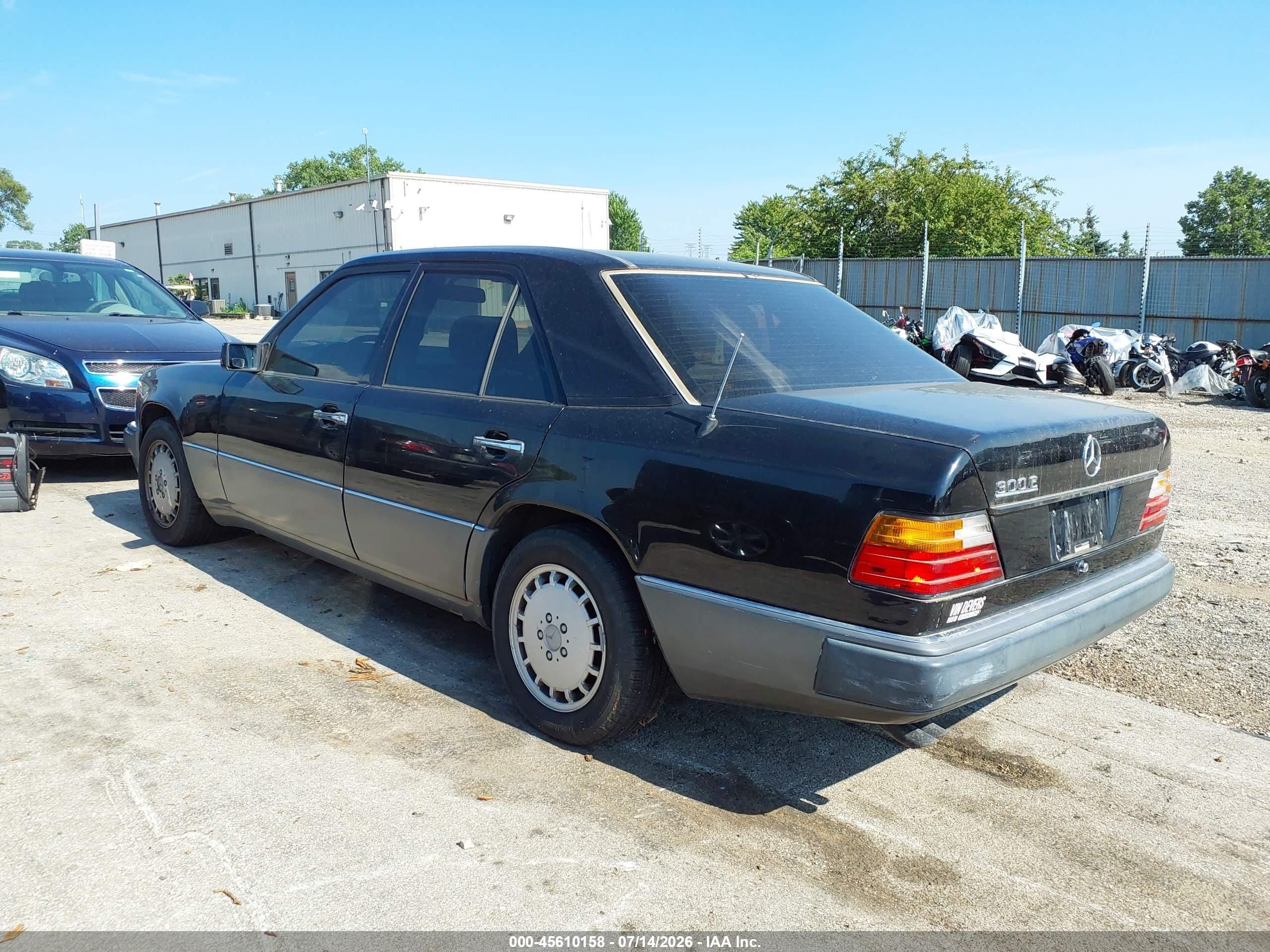 1991 Mercedes-benz 300 E Black vin: WDBEA30D8MB290777