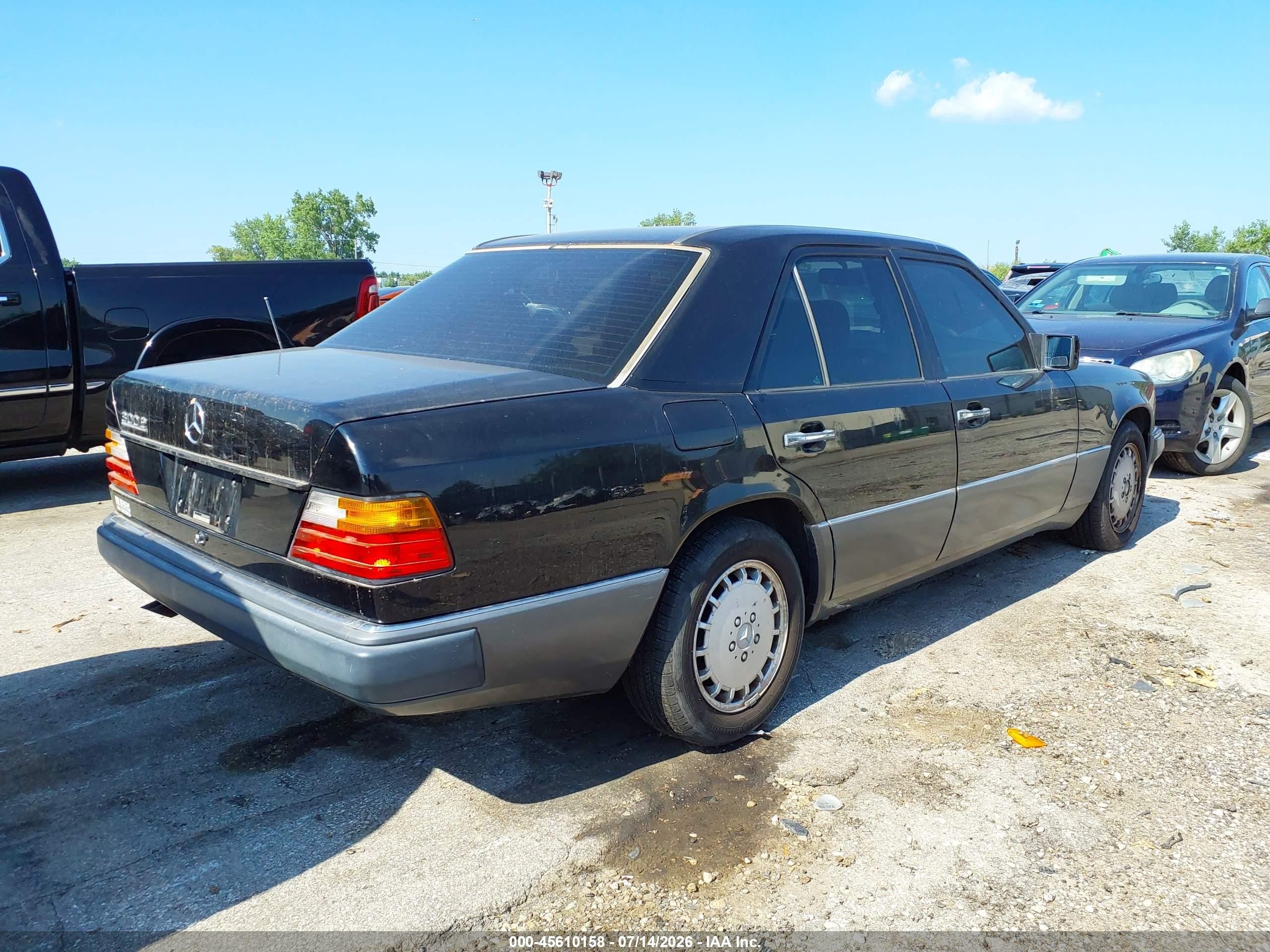 1991 Mercedes-benz 300 E Black vin: WDBEA30D8MB290777