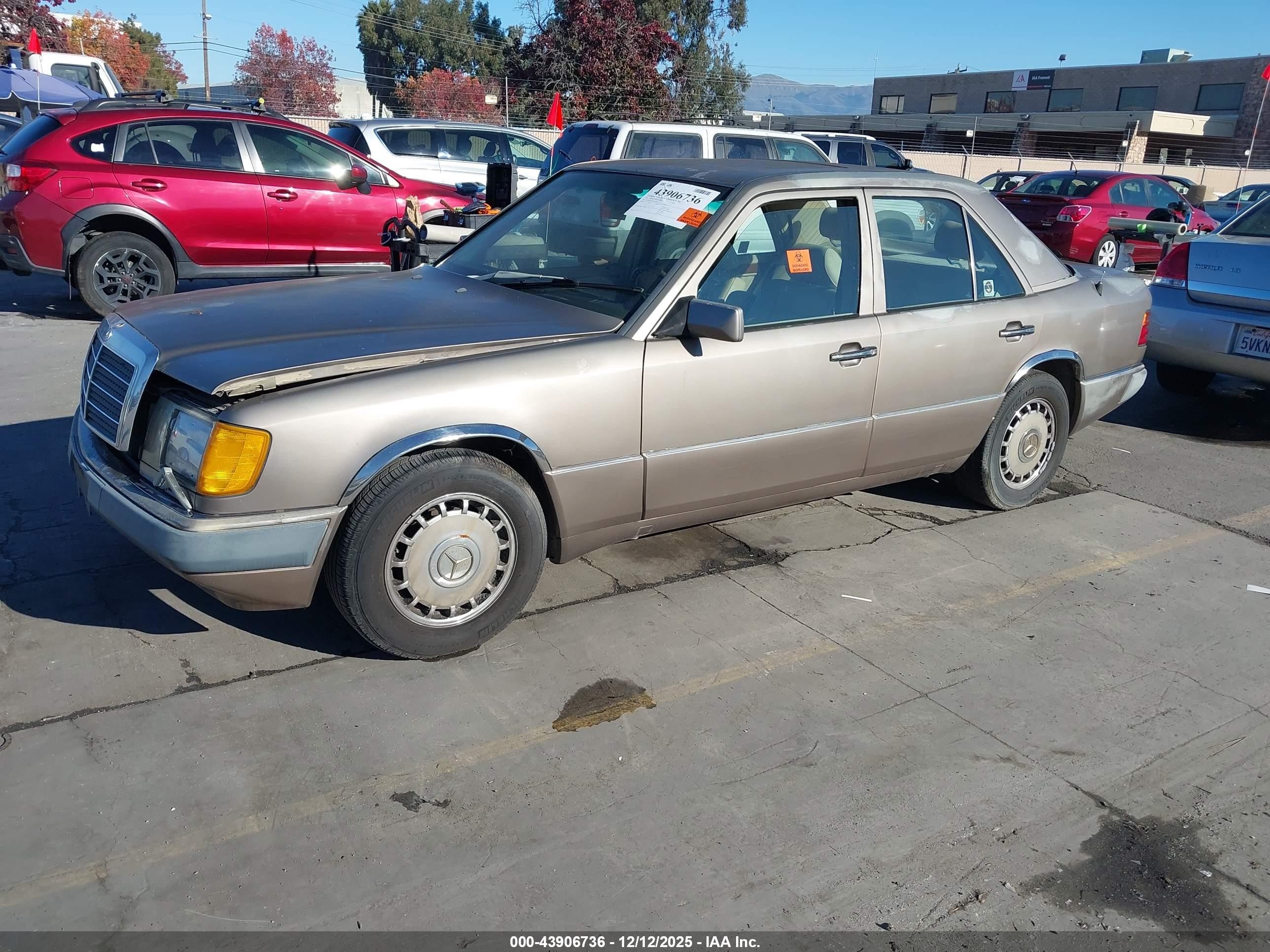 1991 Mercedes-benz 300 E Brown vin: WDBEA30D8MB297664