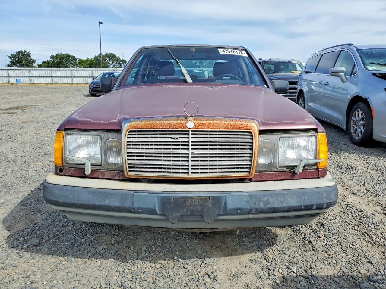 1986 Mercedes-benz 300 E Burgundy vin: WDBEA30D9GA235751