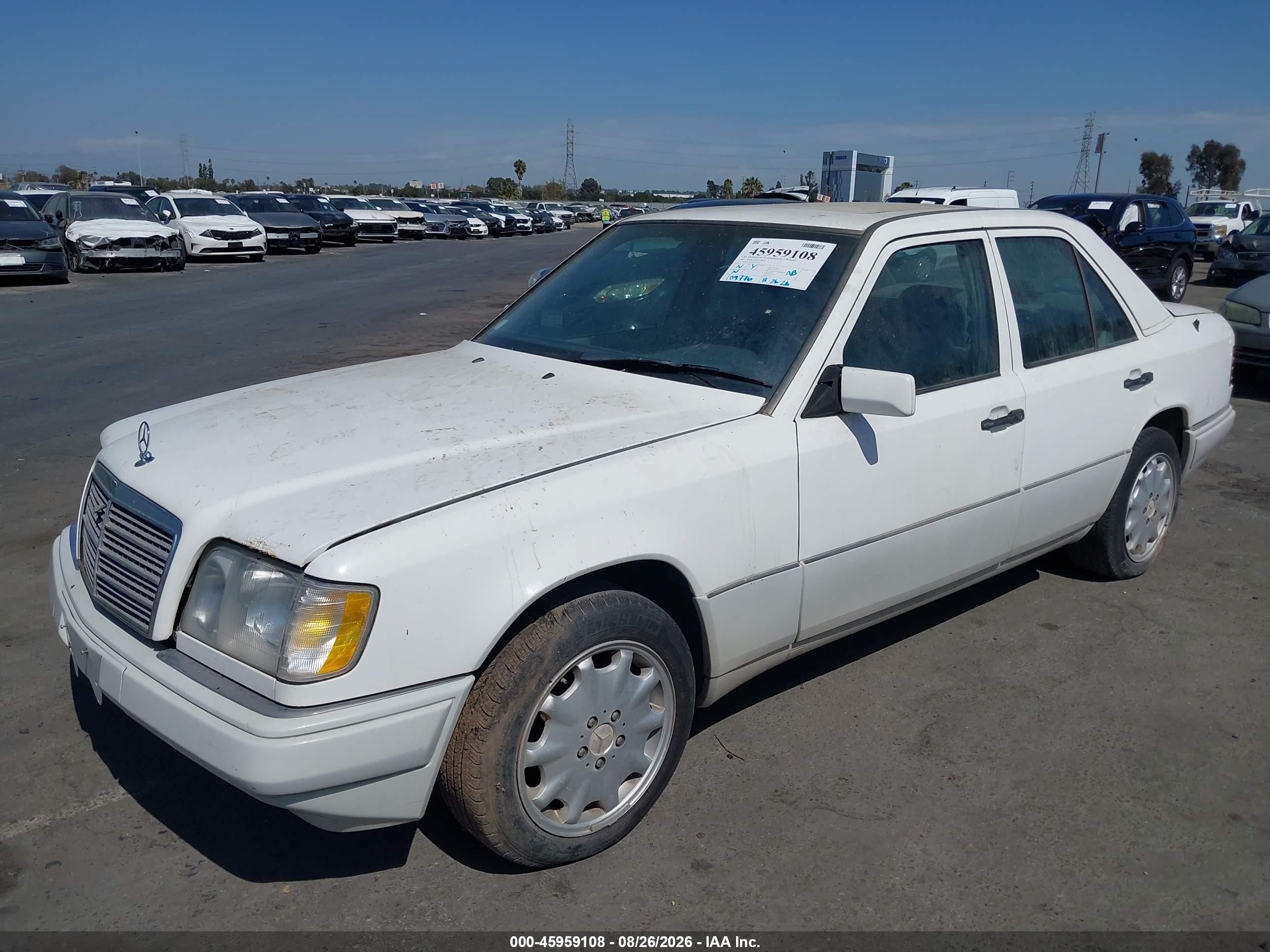 1995 Mercedes-benz E 320 Base/320 Special White vin: WDBEA32E0SC258788
