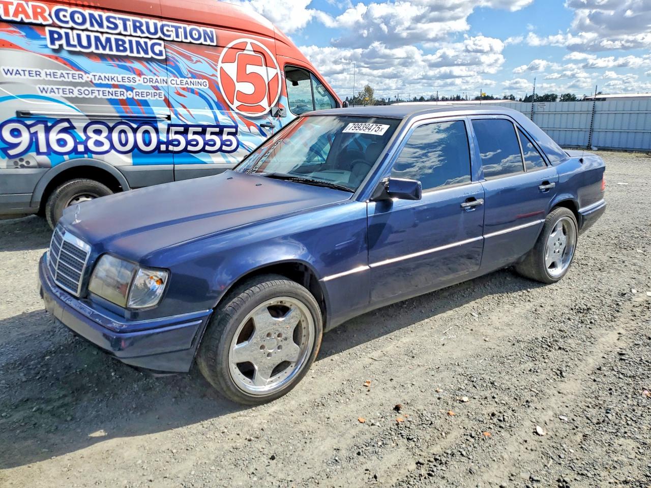 1995 Mercedes-benz E 320 Base Blue vin: WDBEA32E1SC212791