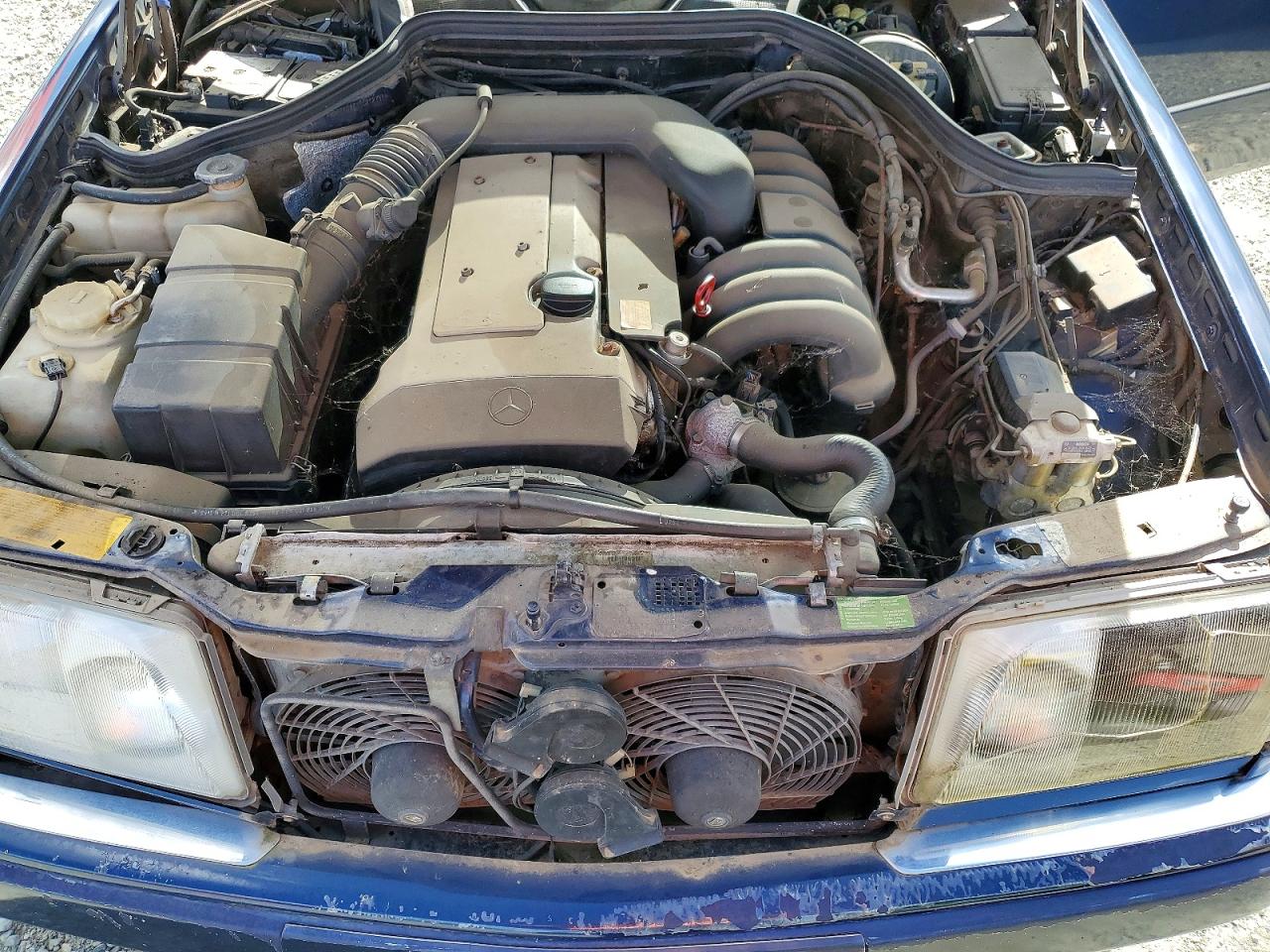 1995 Mercedes-benz E 320 Base Blue vin: WDBEA32E1SC212791