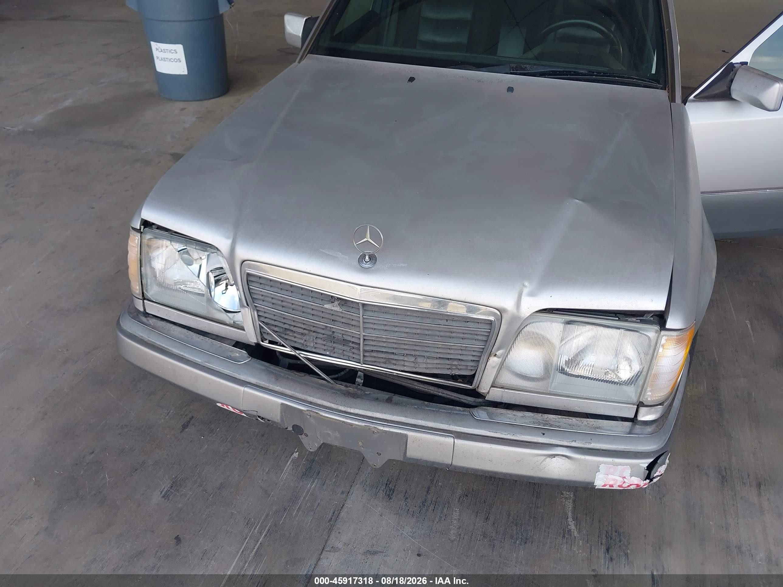 1995 Mercedes-benz E 320 Base/320 Special Silver vin: WDBEA32E1SC261084