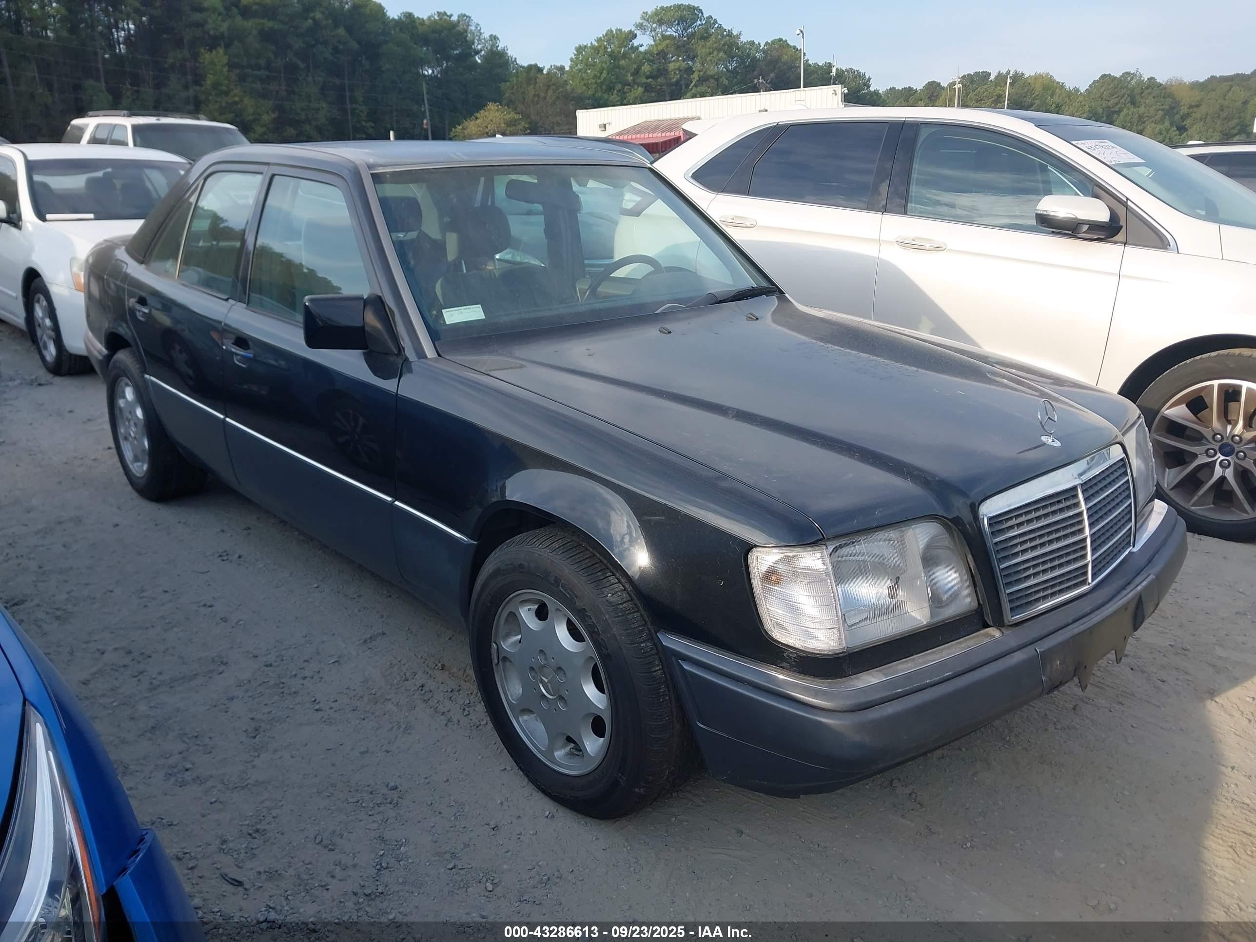 1994 Mercedes-benz E 320 Black vin: WDBEA32E2RC037302