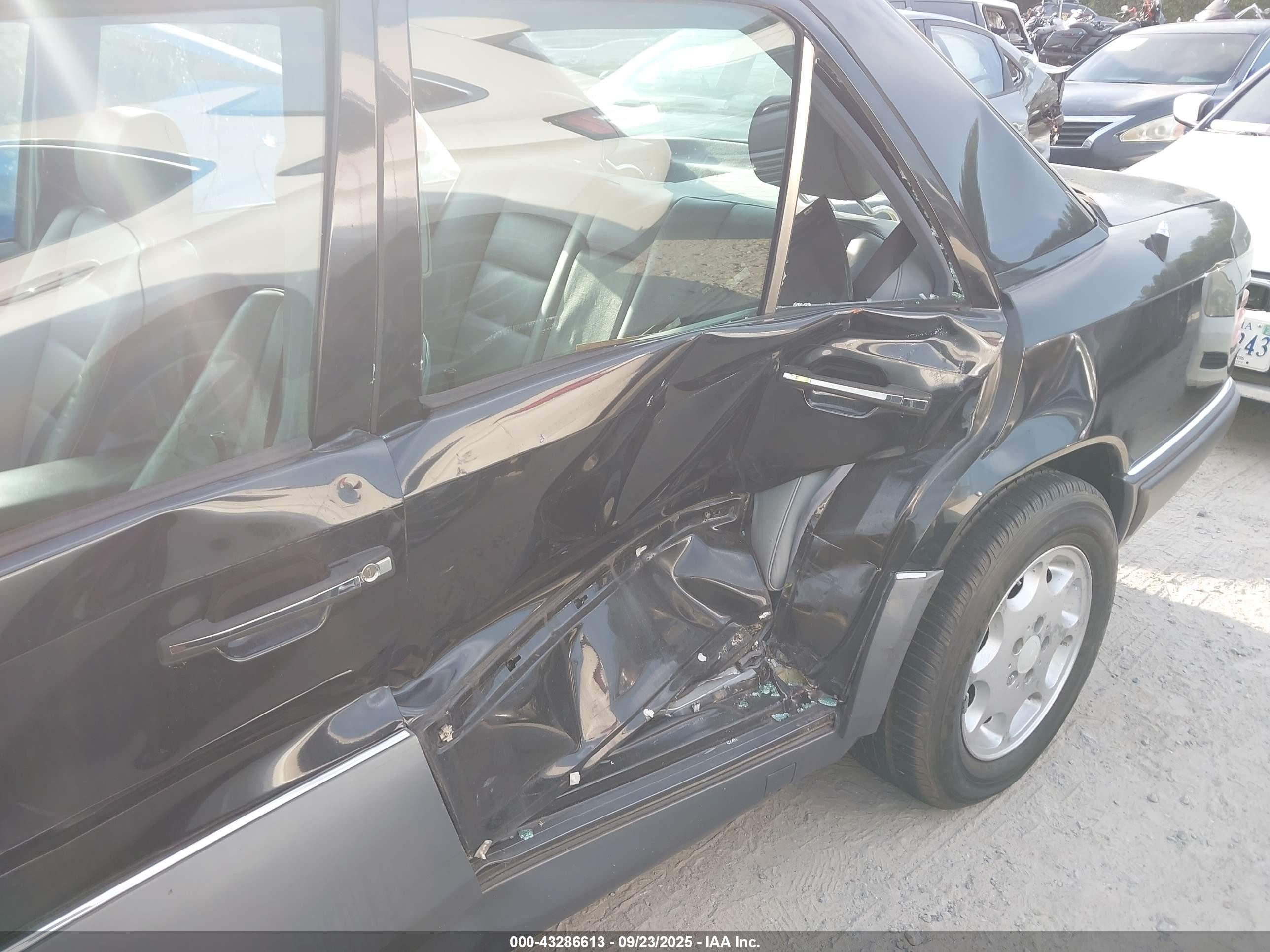 1994 Mercedes-benz E 320 Black vin: WDBEA32E2RC037302