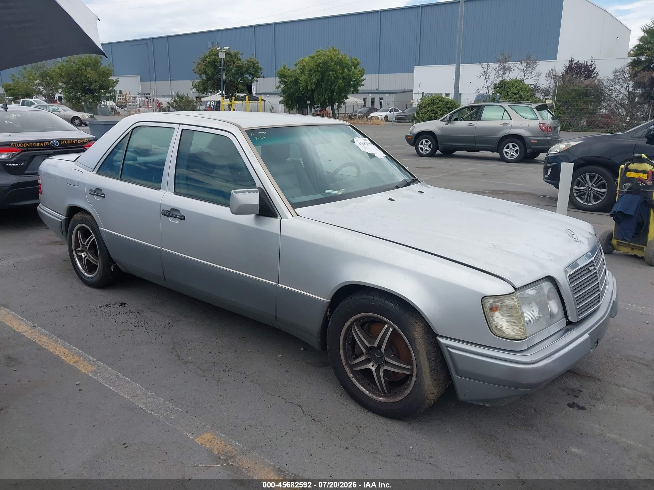 WDBEA32E2RC116808