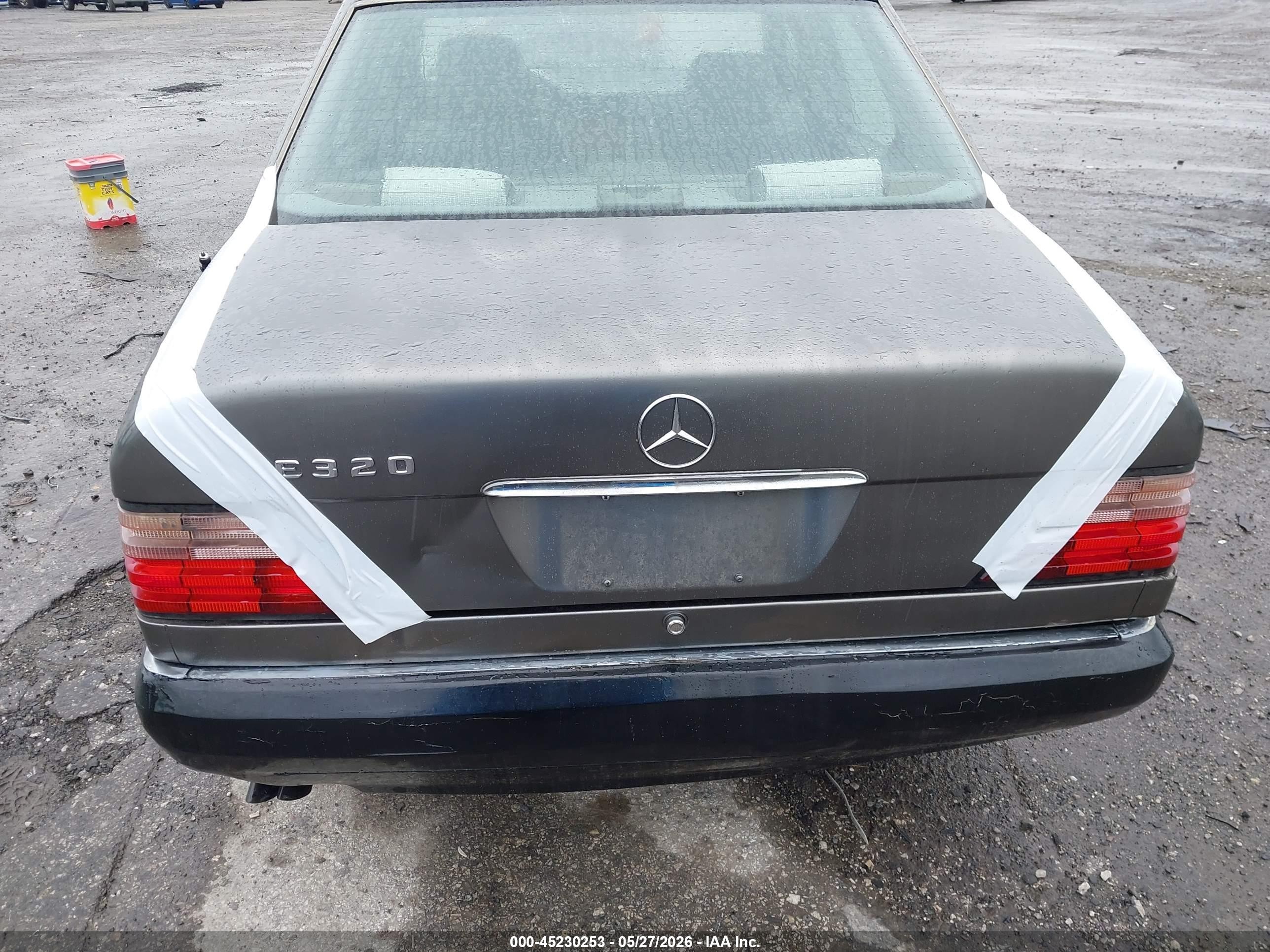 1994 Mercedes-benz E 320 Серый vin: WDBEA32E2RC133379