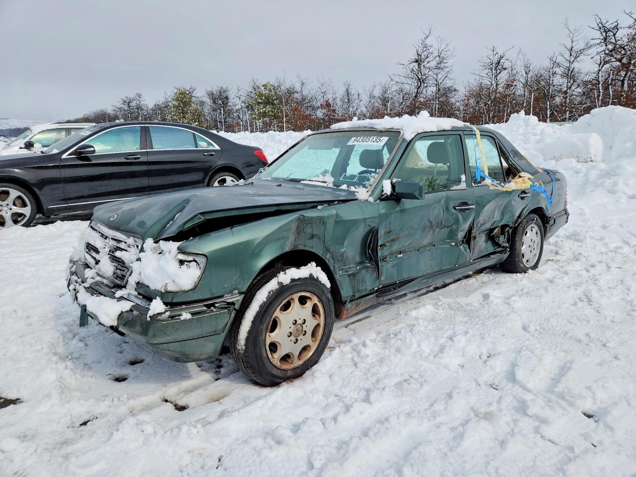 1995 Mercedes-benz E 320 Base Green vin: WDBEA32E2SC247405