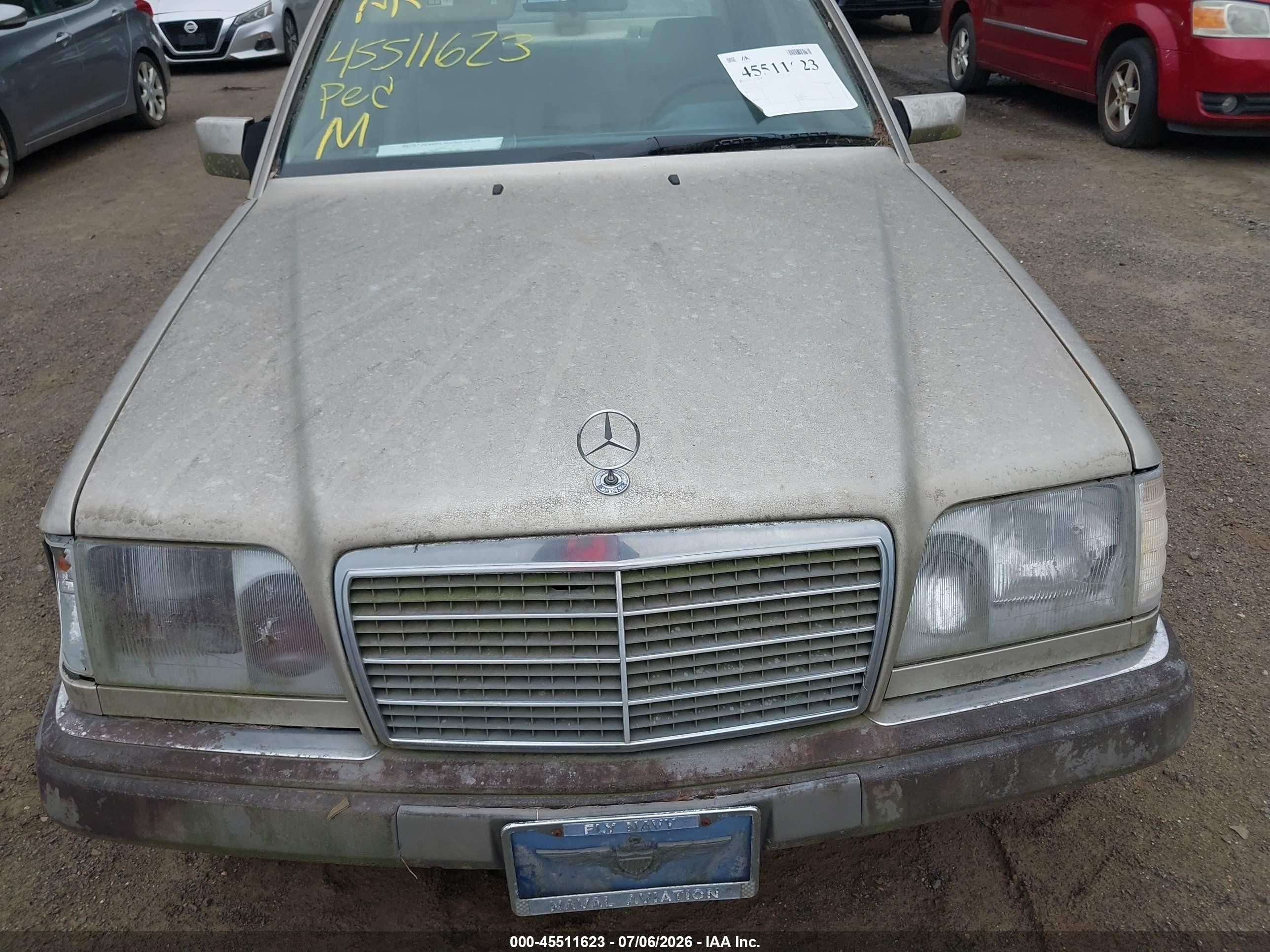 1995 Mercedes-benz E 320 Base/320 Special Beige vin: WDBEA32E2SC258288