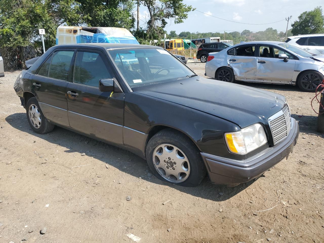 1994 Mercedes-benz E 320 Черный vin: WDBEA32E3RC036286