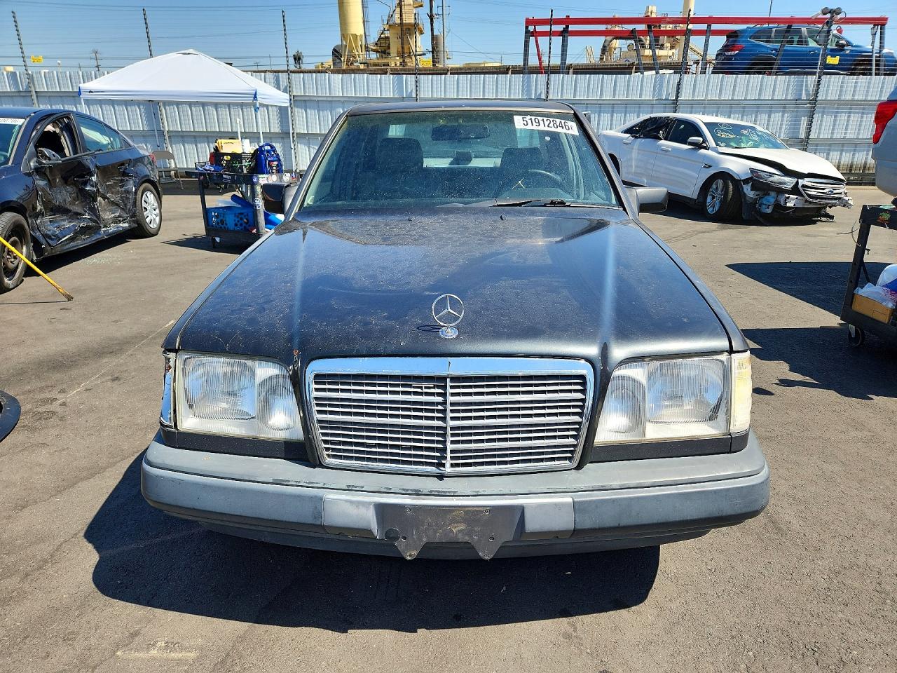 1995 Mercedes-benz E 320 Base Угольный vin: WDBEA32E3SC161357