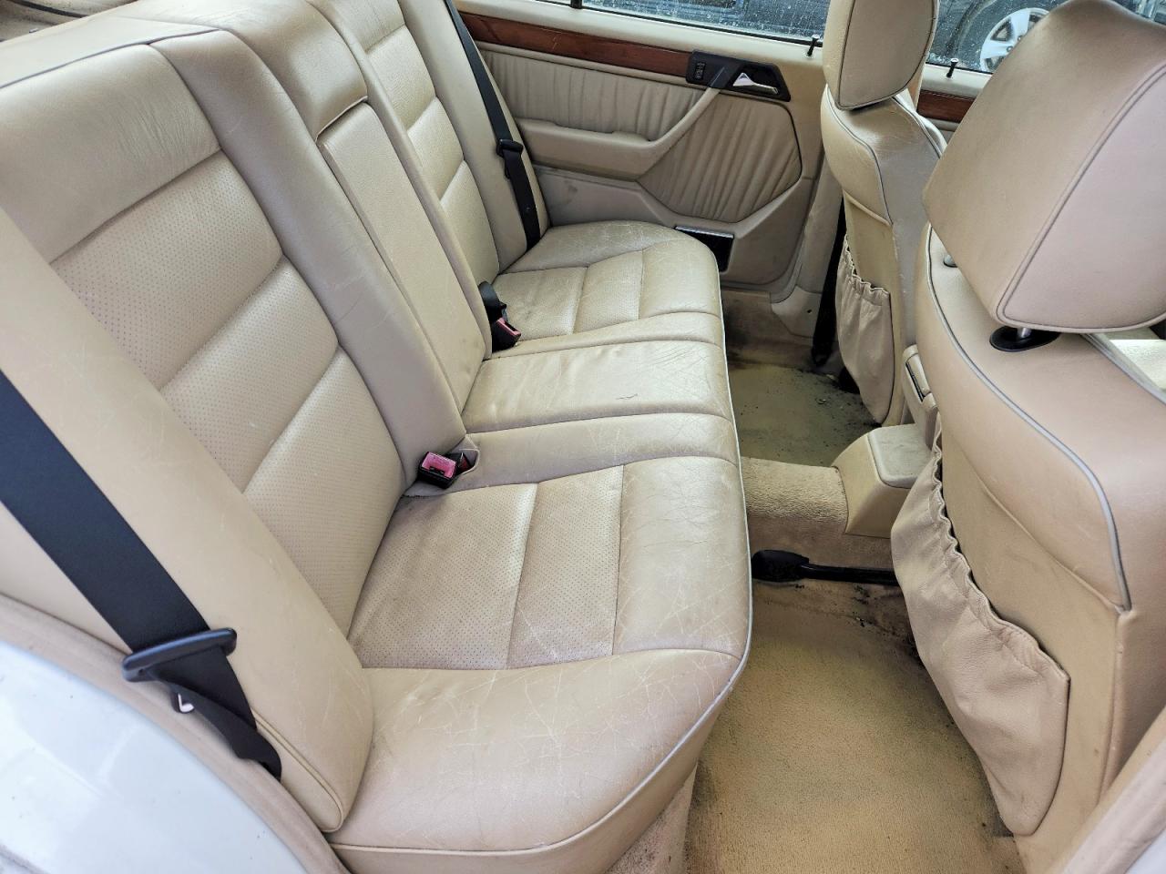 1994 Mercedes-benz E 320 Белый vin: WDBEA32E4RC036801