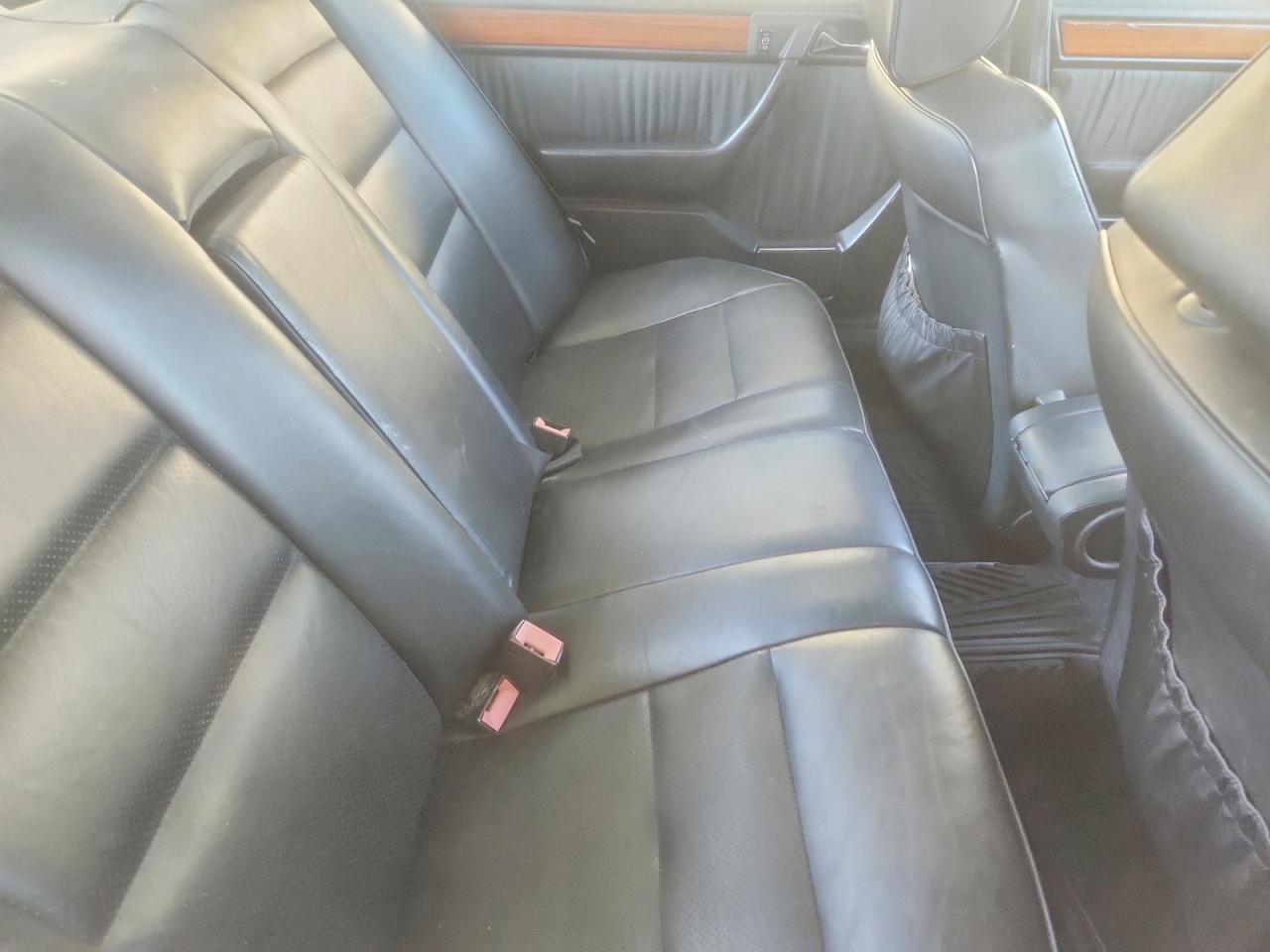 1995 Mercedes-benz E 320 Base Black vin: WDBEA32E4SC207553