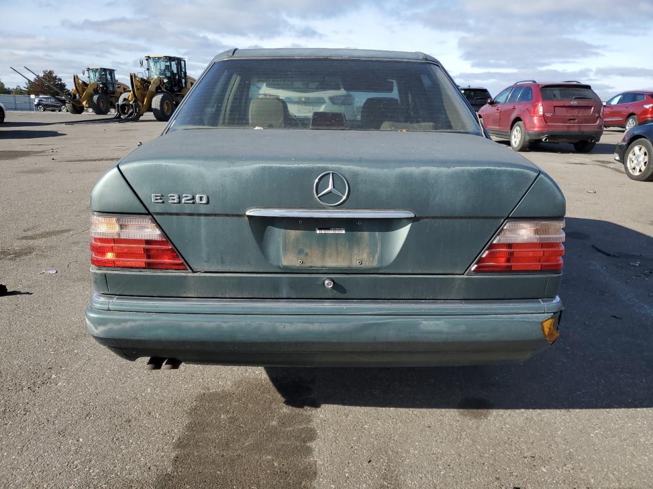 1995 Mercedes-benz E 320 Base Green vin: WDBEA32E5SC158265
