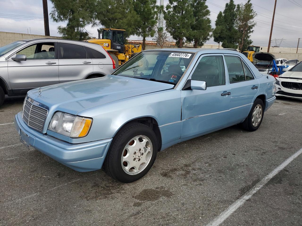 1995 Mercedes-benz E 320 Base Blue vin: WDBEA32E6SC241686