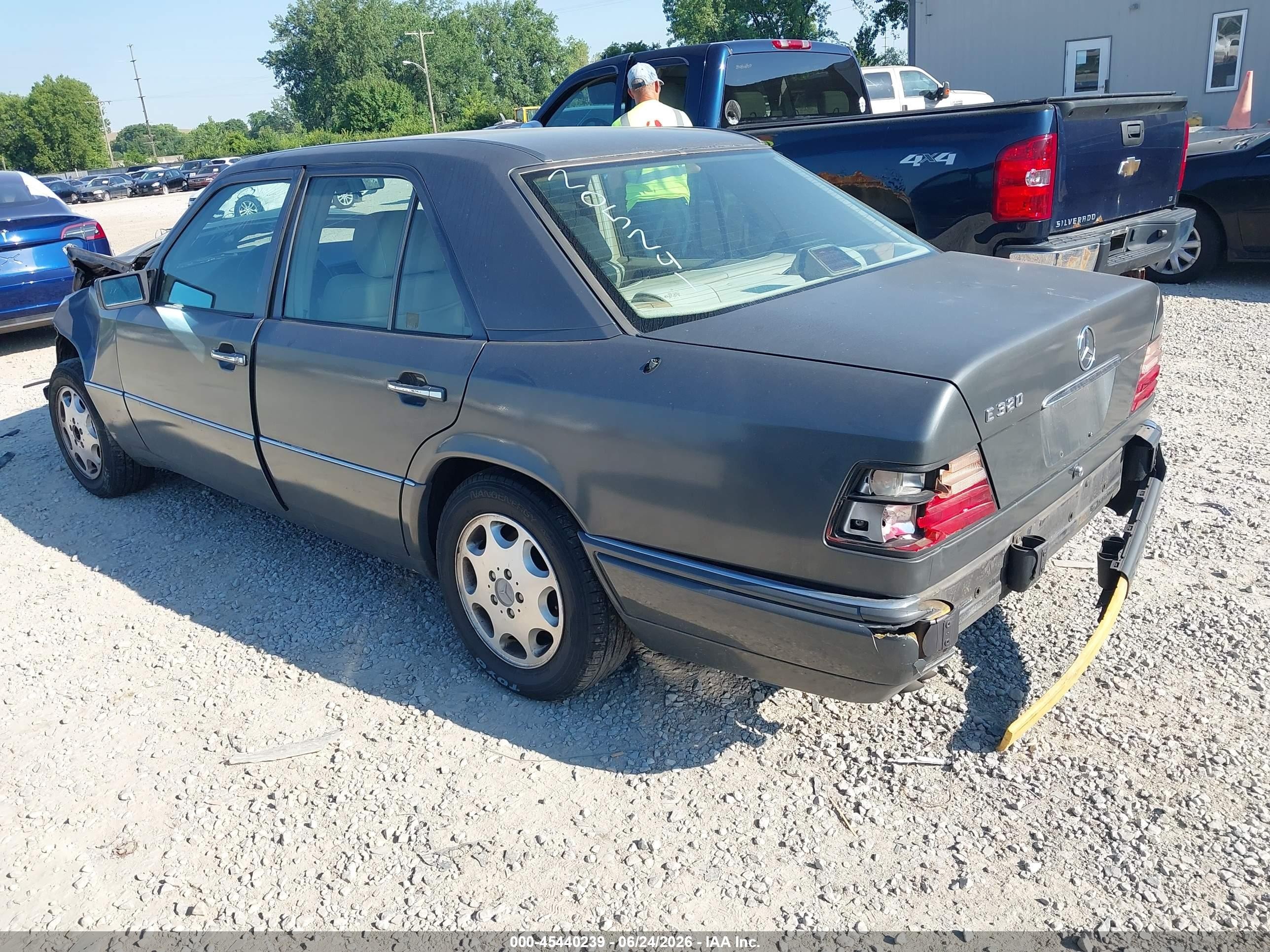 1995 Mercedes-benz E 320 Base/320 Special Gray vin: WDBEA32E8SC205241