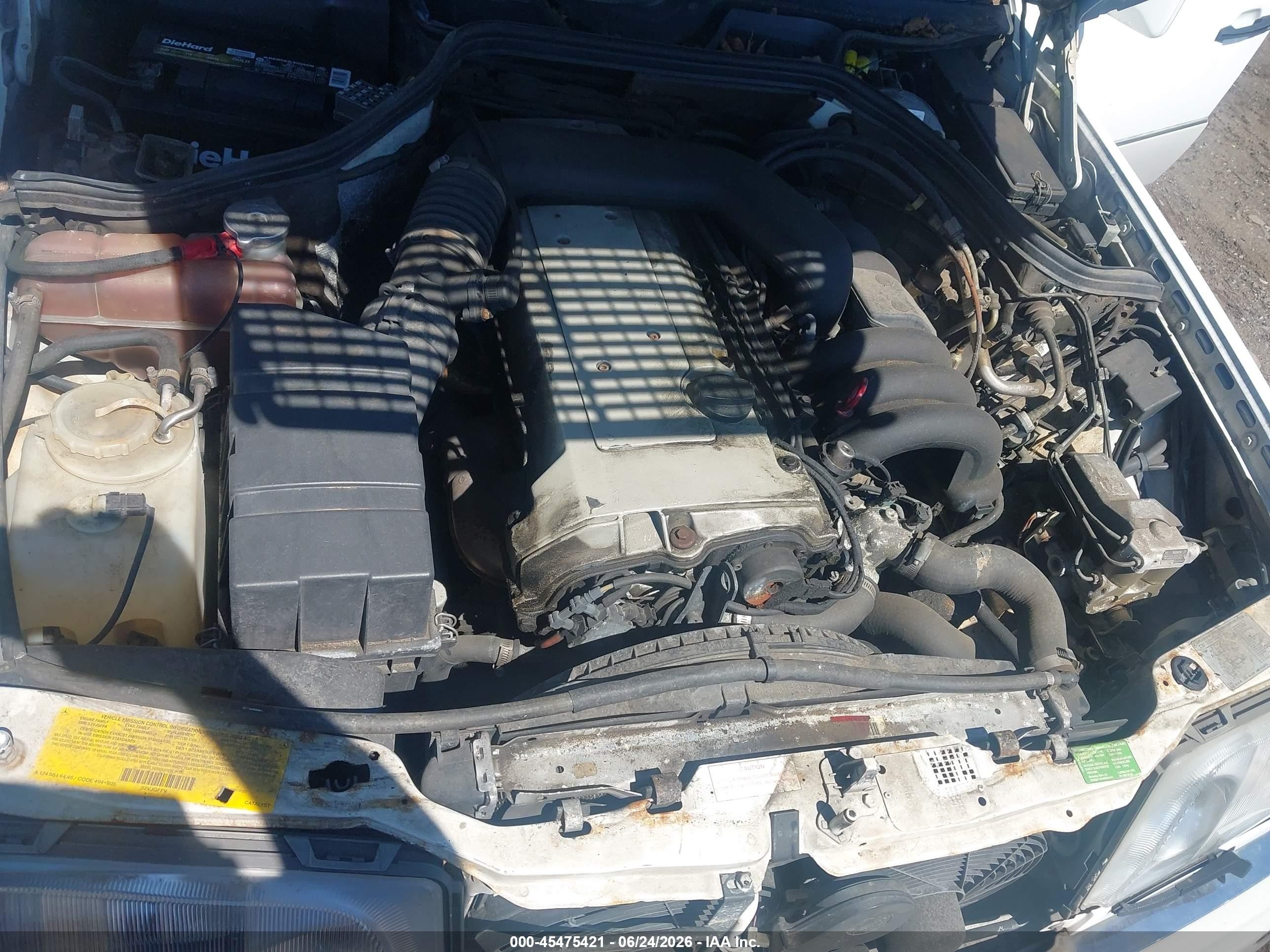 1995 Mercedes-benz E 320 Base/320 Special White vin: WDBEA32E9SC183282