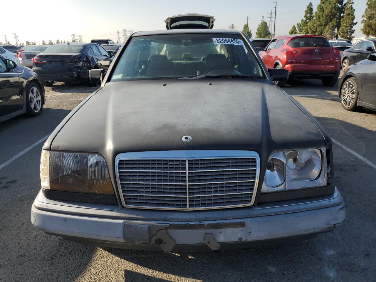 1995 Mercedes-benz E 320 Base Black vin: WDBEA32E9SC224980