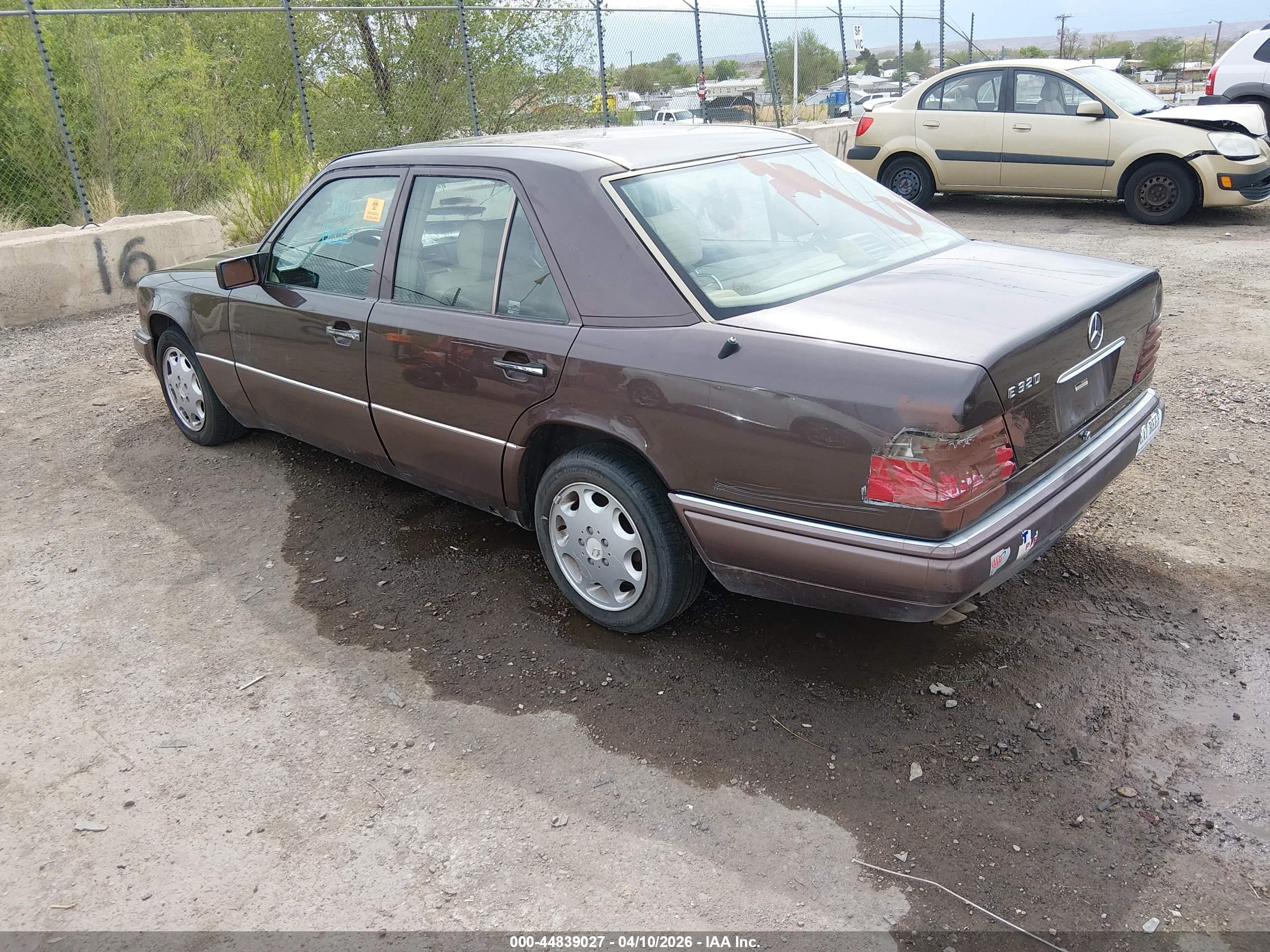 1994 Mercedes-benz E 320 Brown vin: WDBEA32EXRC141911