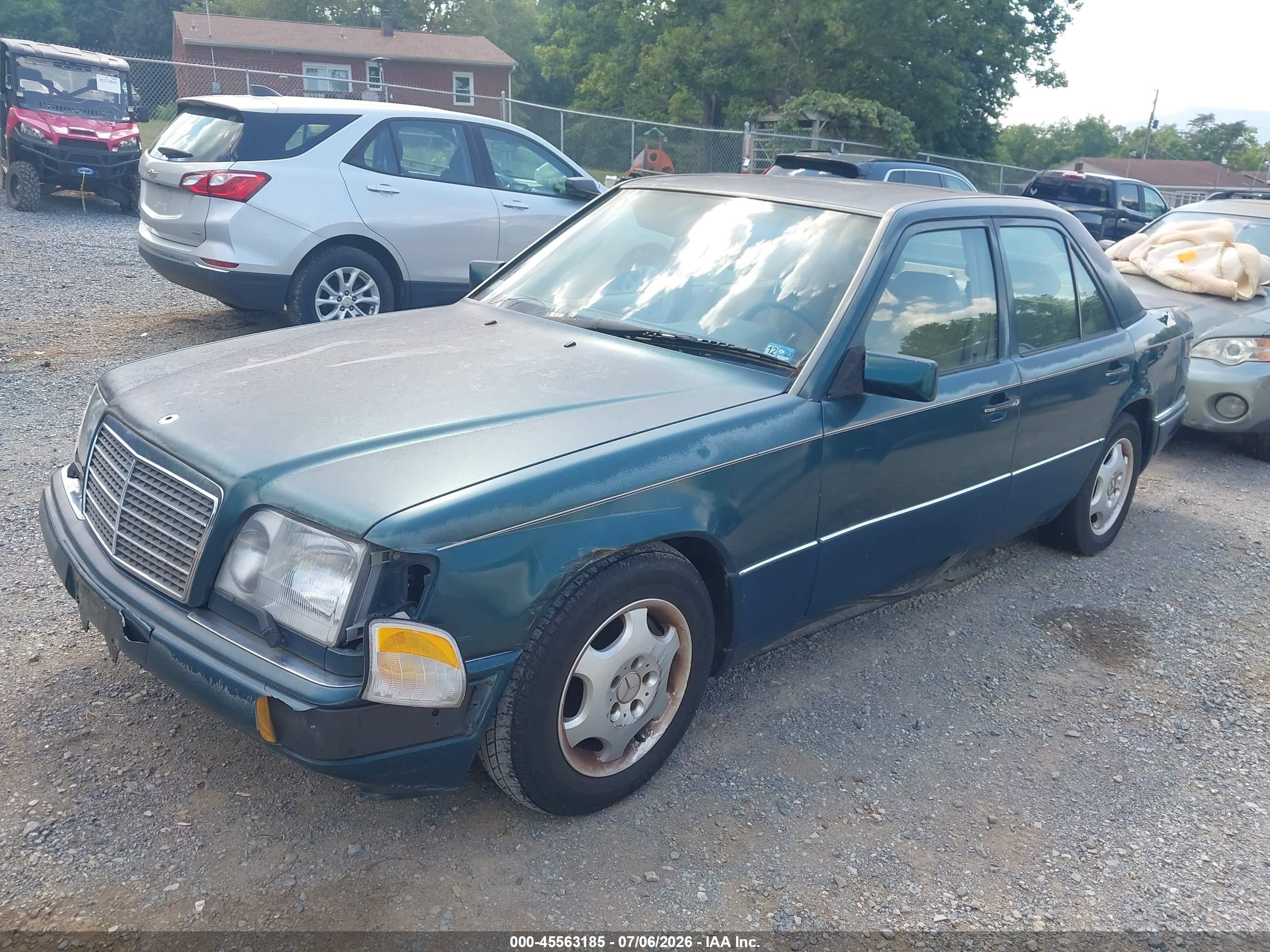 1995 Mercedes-benz E 320 Base/320 Special Green vin: WDBEA32EXSC251475