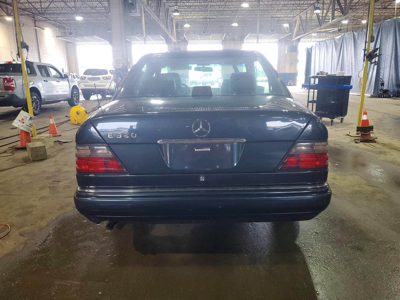 1995 Mercedes-benz E 320 Base/320 Special Charcoal vin: WDBEA32EXSC258779