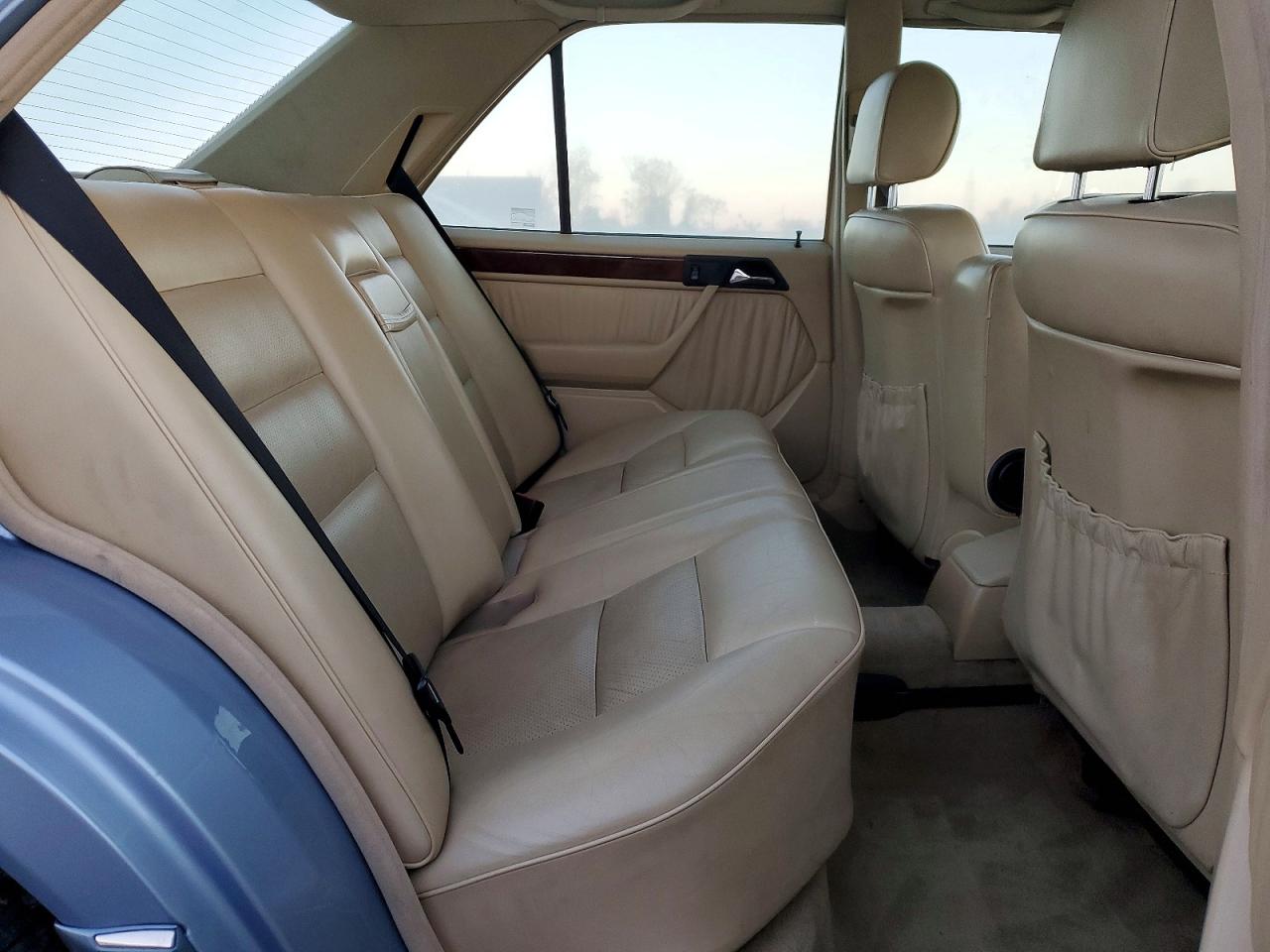 1992 Mercedes-benz 400 E Синий vin: WDBEA34E7NB809516