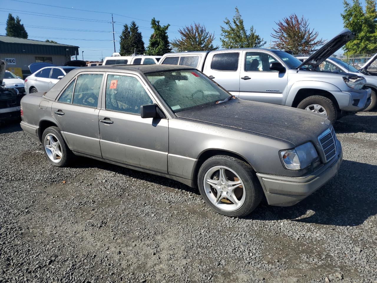 1994 Mercedes-benz E 420 Золотой vin: WDBEA34E8RC018072
