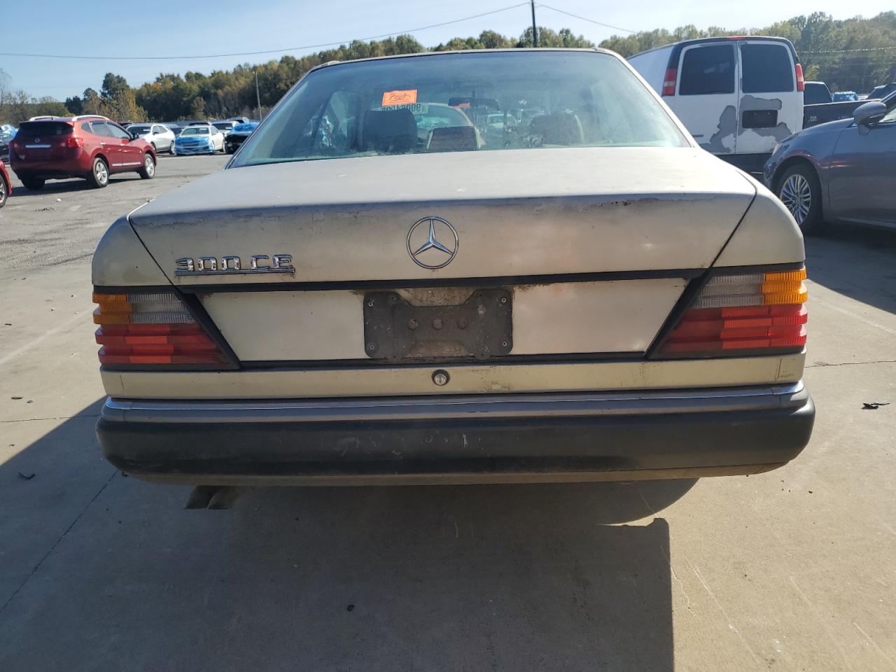 1990 Mercedes-benz 300 Ce Beige vin: WDBEA51D0LB253876